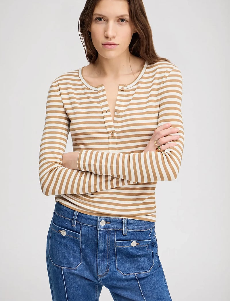 Munthe - LEVOMA - långärmade toppar - camel - 4