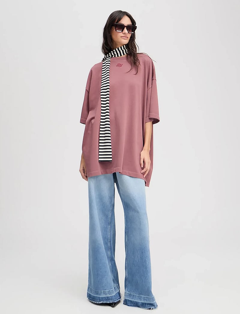 Munthe - LIPPINI - t-särgid - bordeaux - 0