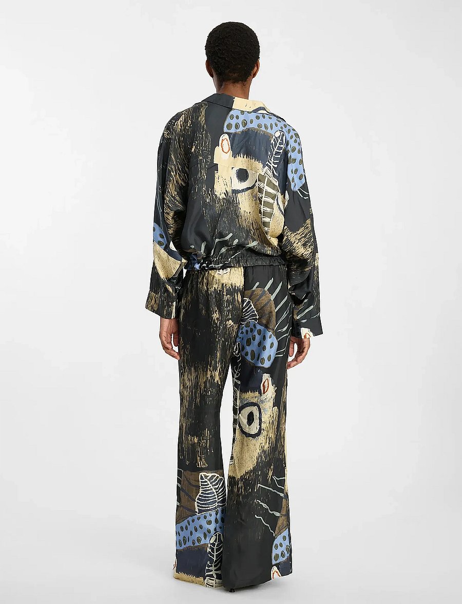 Munthe - ARUM - vida byxor - print black - 3