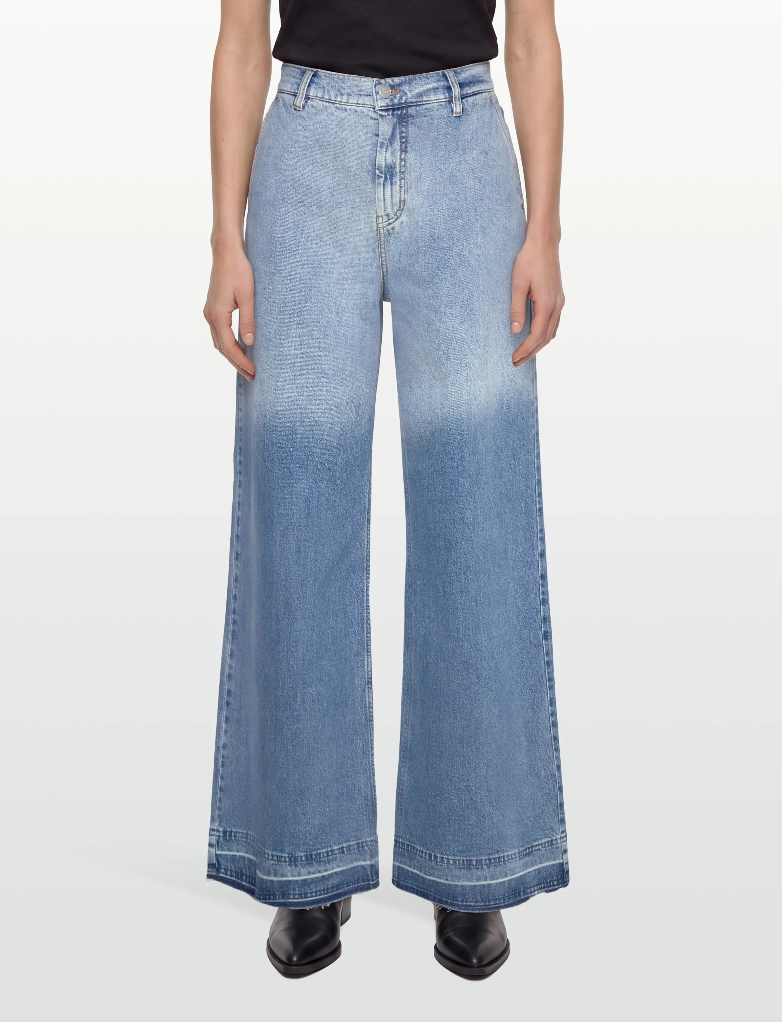 Munthe - LECUBE - flared jeans - light blue - 3
