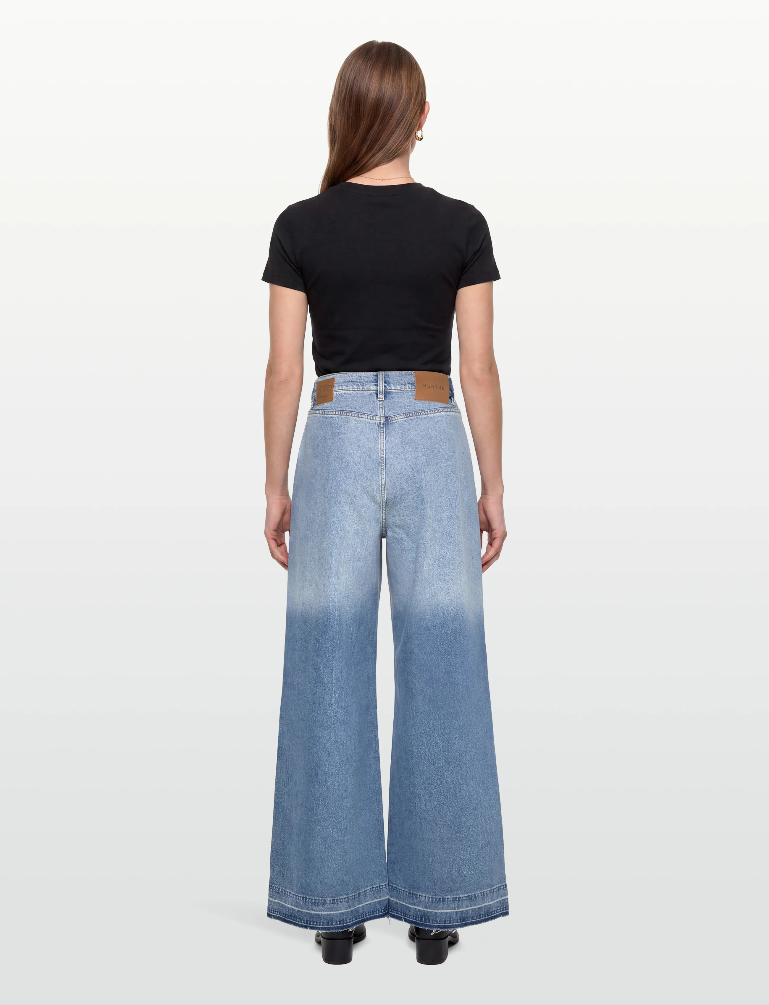 Munthe - LECUBE - flared jeans - light blue - 4