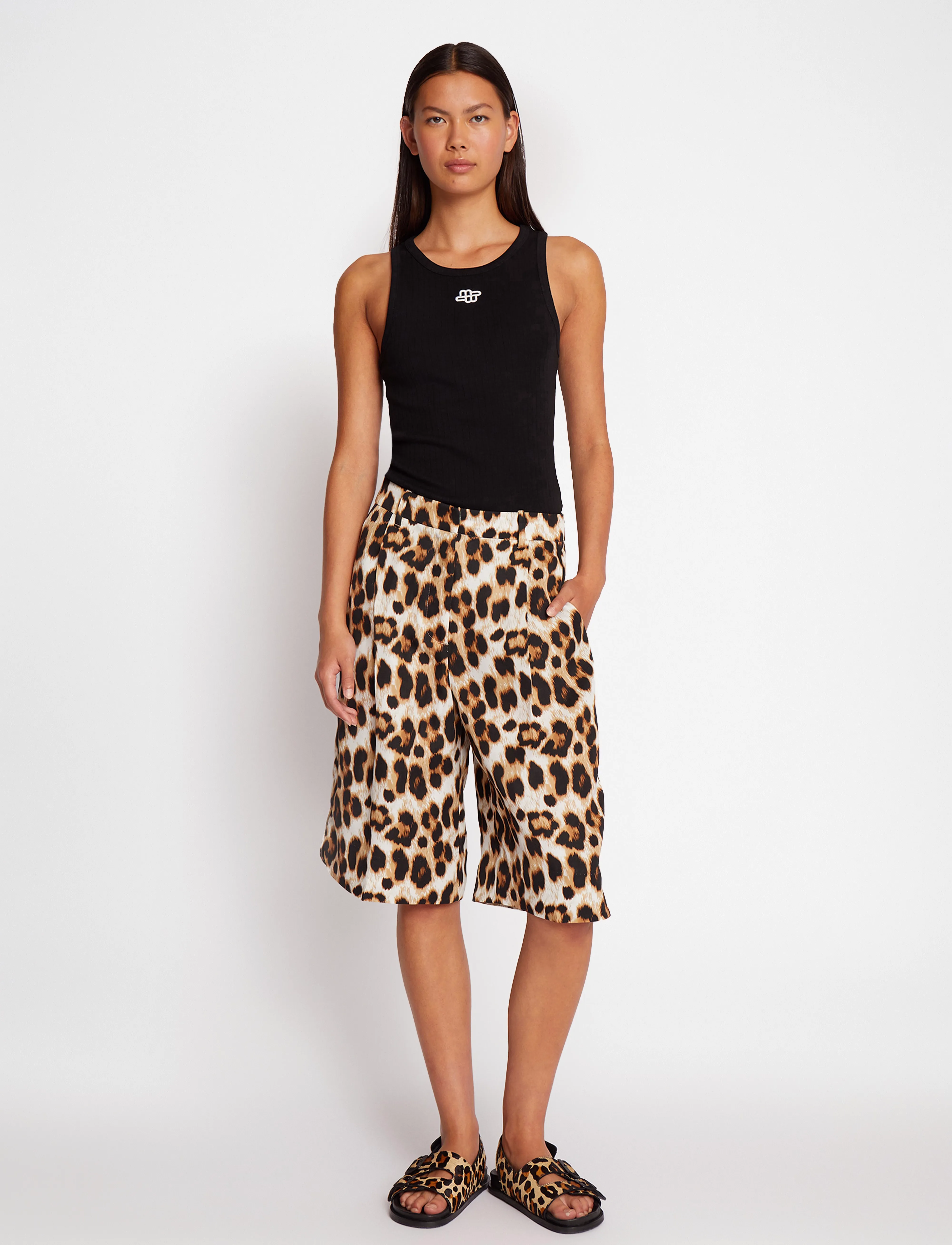 Munthe UAMA - Lühikesed püksid - MOCCA / beige