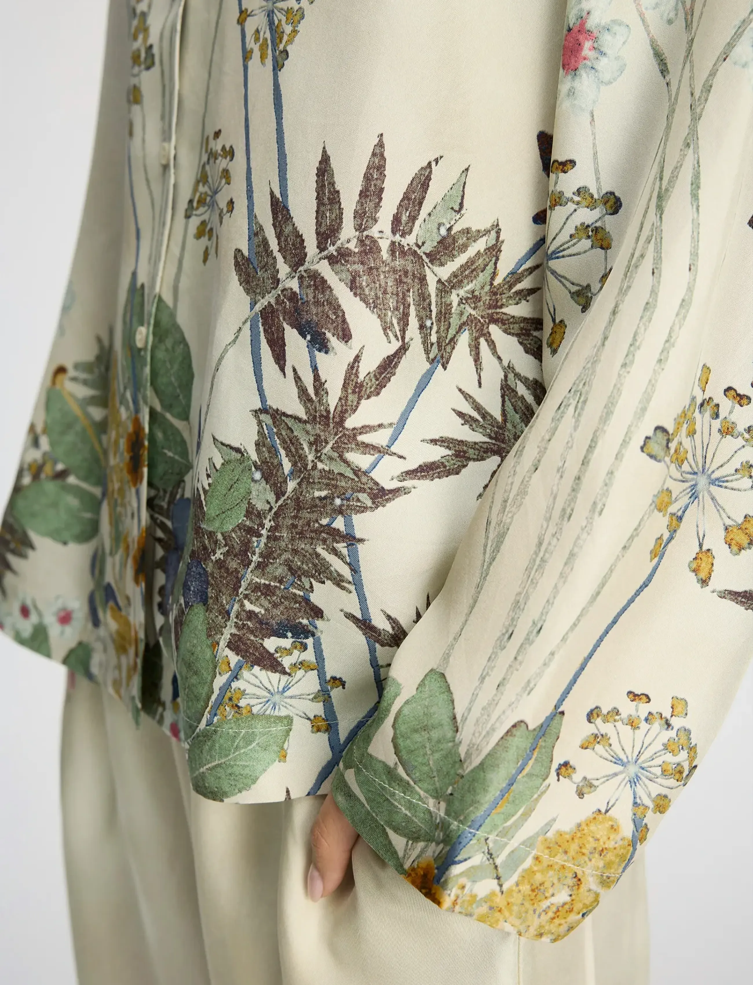 Munthe - FAIZA - langærmede skjorter - print creme - 4