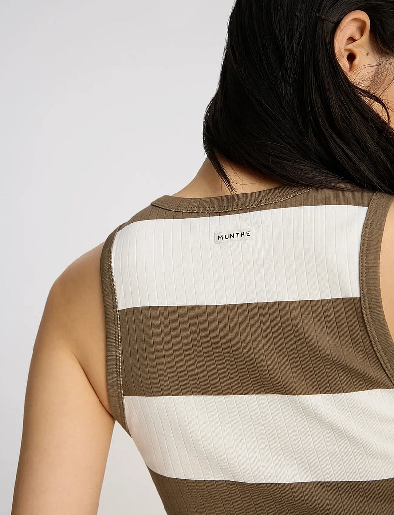 Munthe - TEZZA - Ærmeløse toppe - stripe mocca - 4