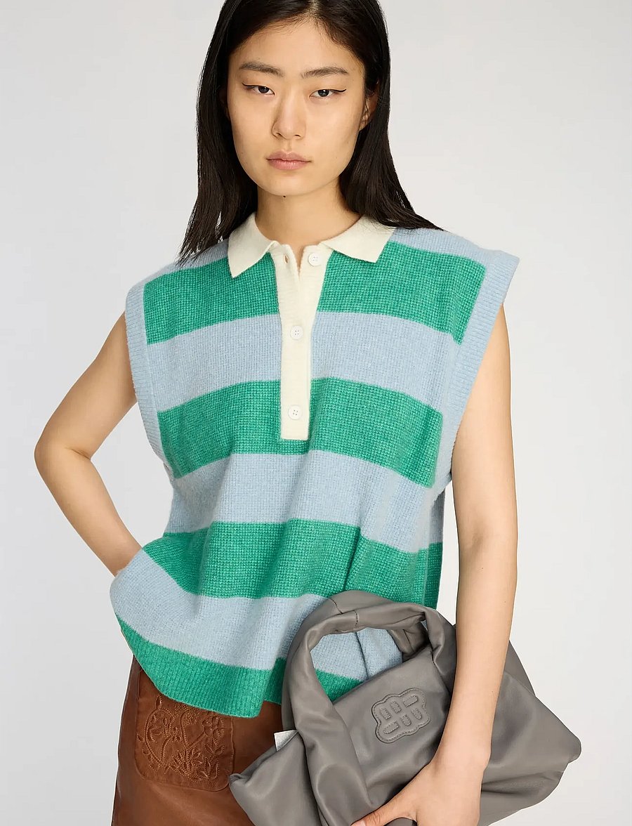 Munthe - BRACHA - stickade västar - stripe green - 2