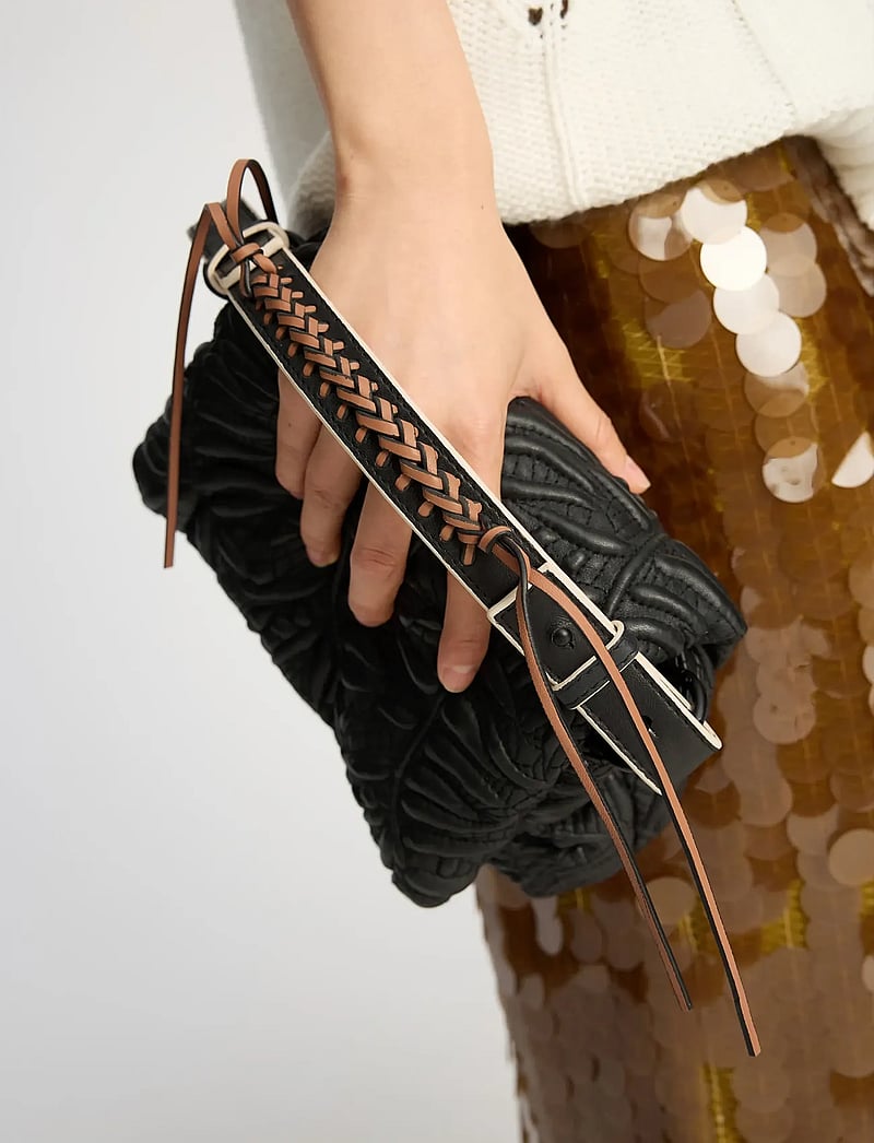 Munthe - ROLUKE W HANDLE - henkeltaschen - black - 5