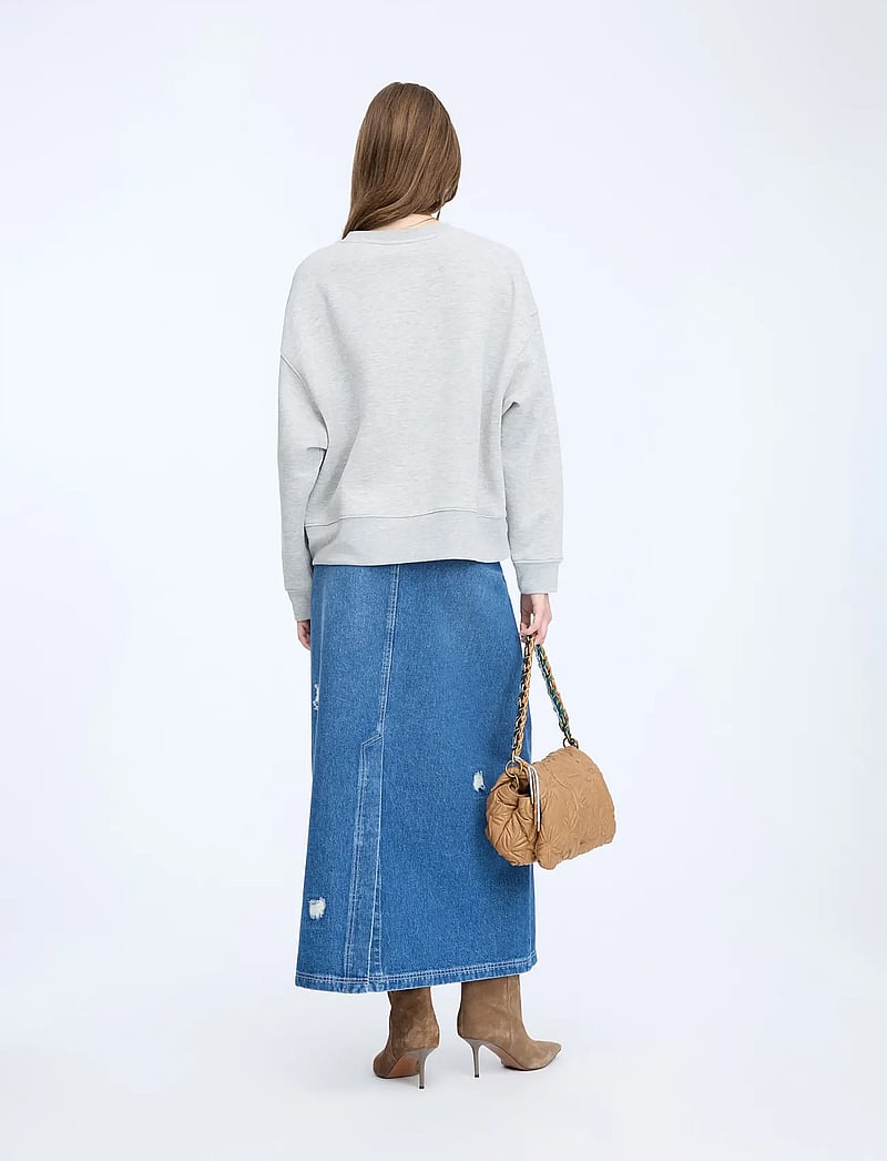 Munthe - NAKOA - fashion trends - light grey - 2