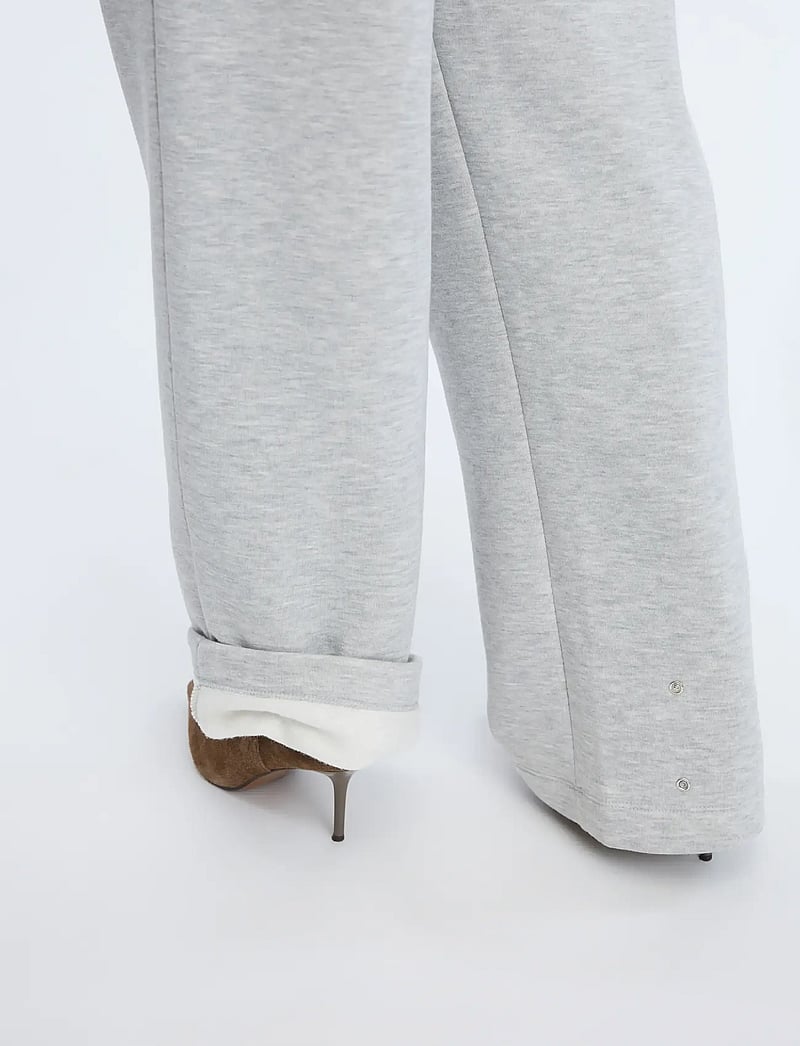 Munthe - NOHLAN - fashion trends - light grey - 5