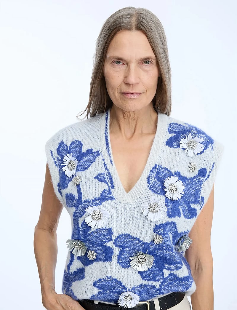 Munthe - NURULIA - knitted vests - mix blue - 3