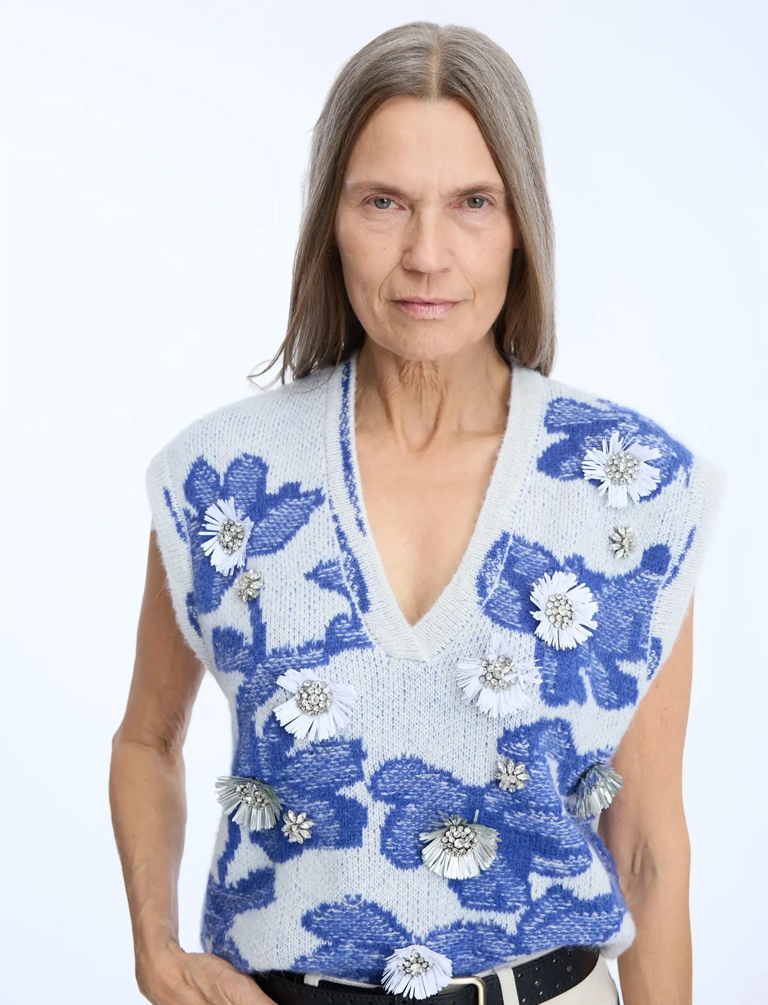 Munthe - NURULIA - stickade västar - mix blue - 3