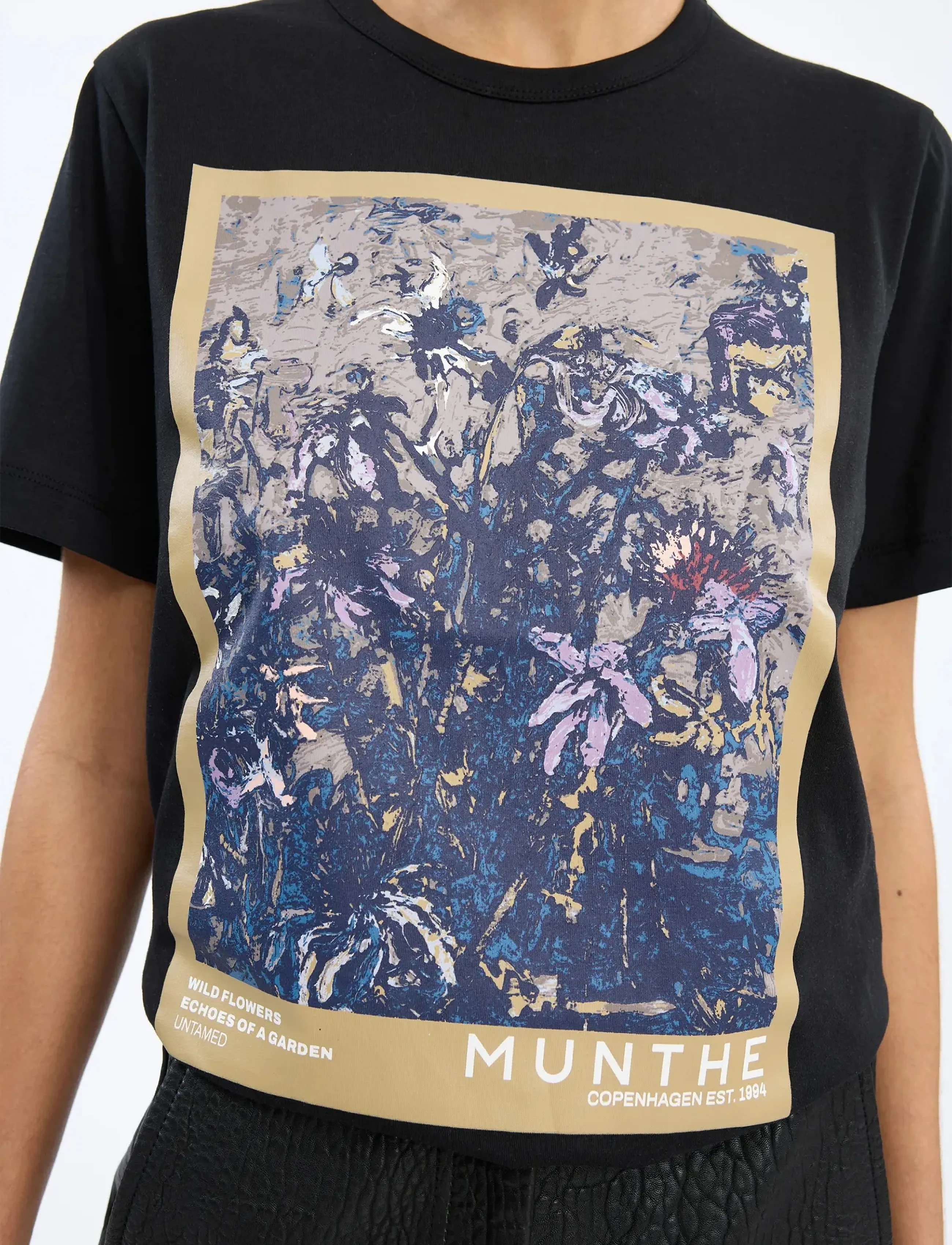 Munthe - VURANUS - t-shirts - black - 4