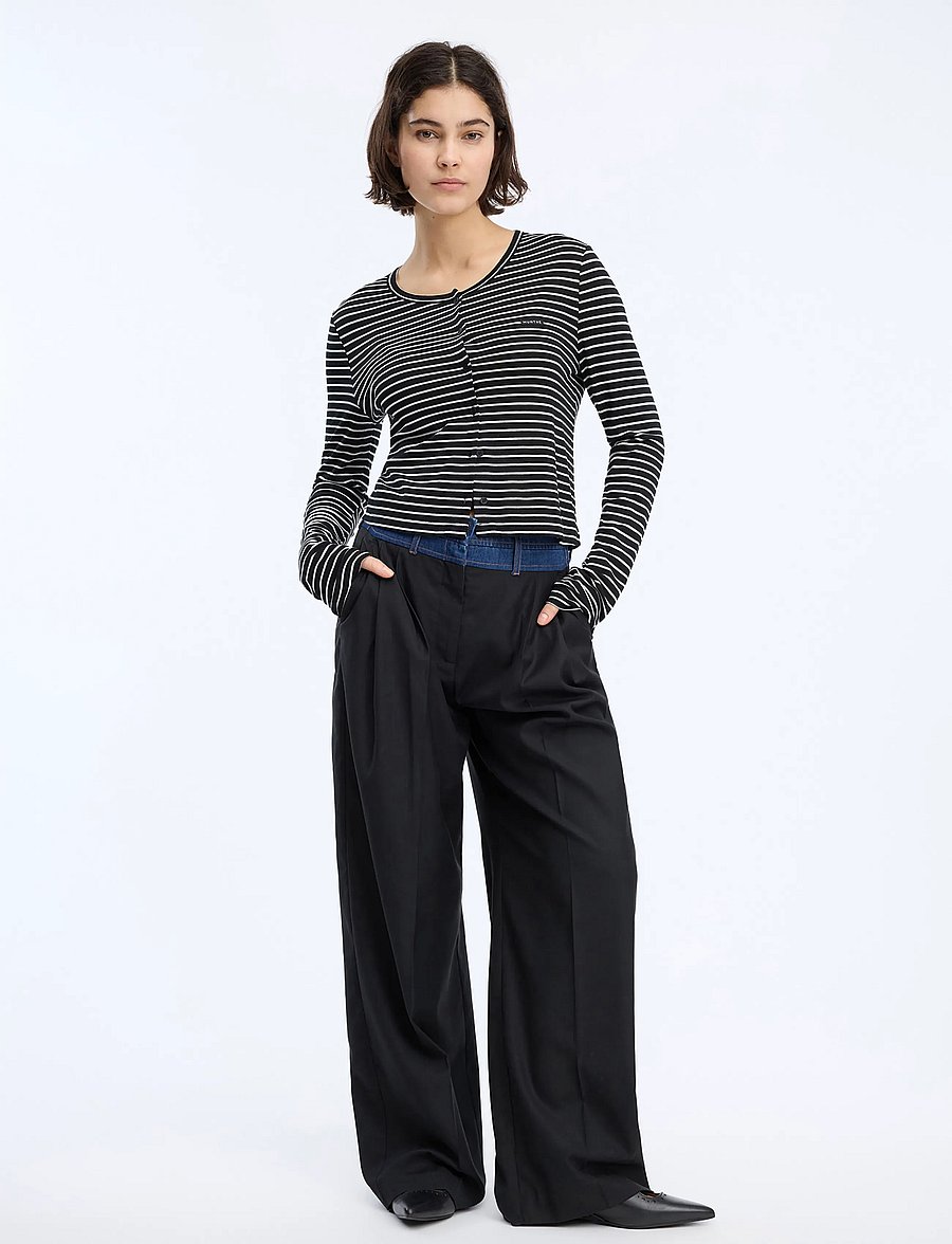 Munthe - VUZZA - langærmede toppe - black - 0