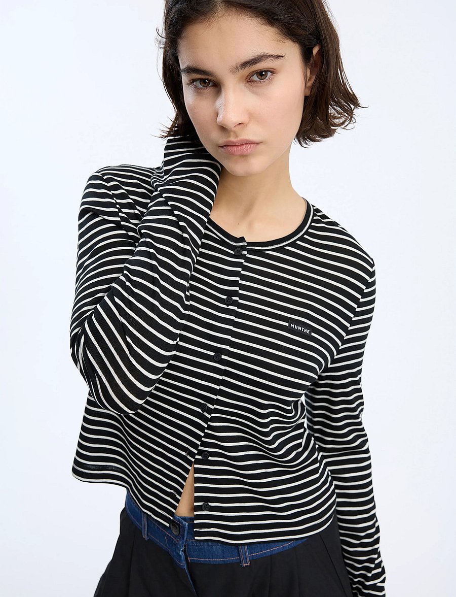 Munthe - VUZZA - langærmede toppe - black - 4