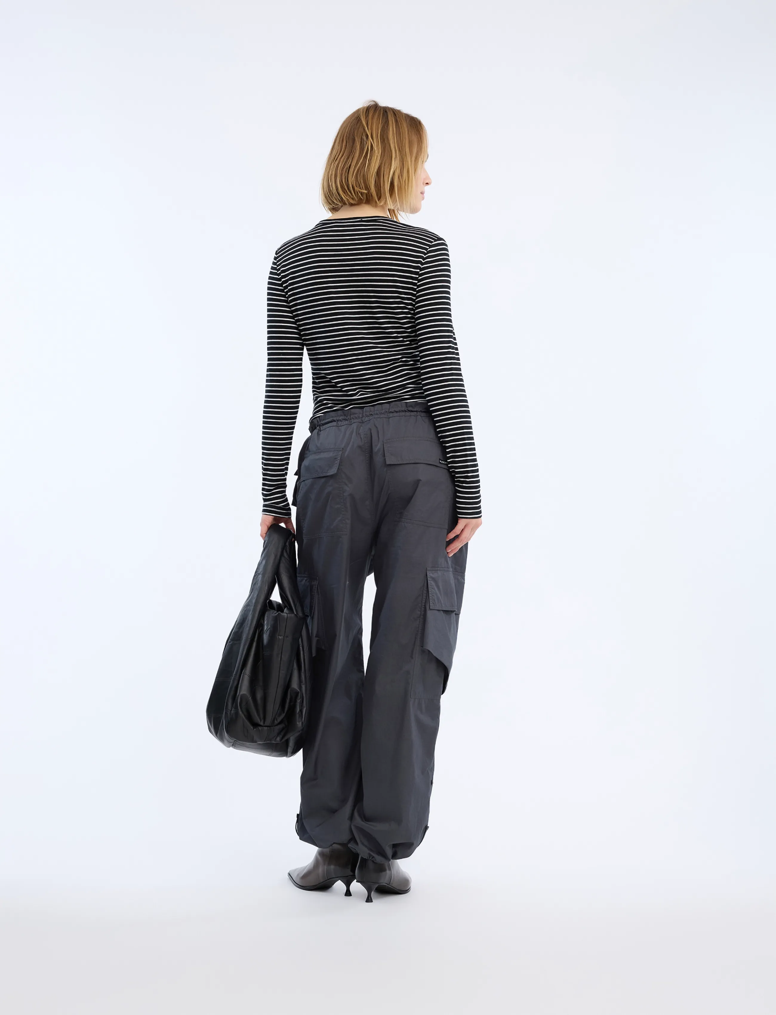 Munthe - VOELIA - långärmade blusar - black - 2