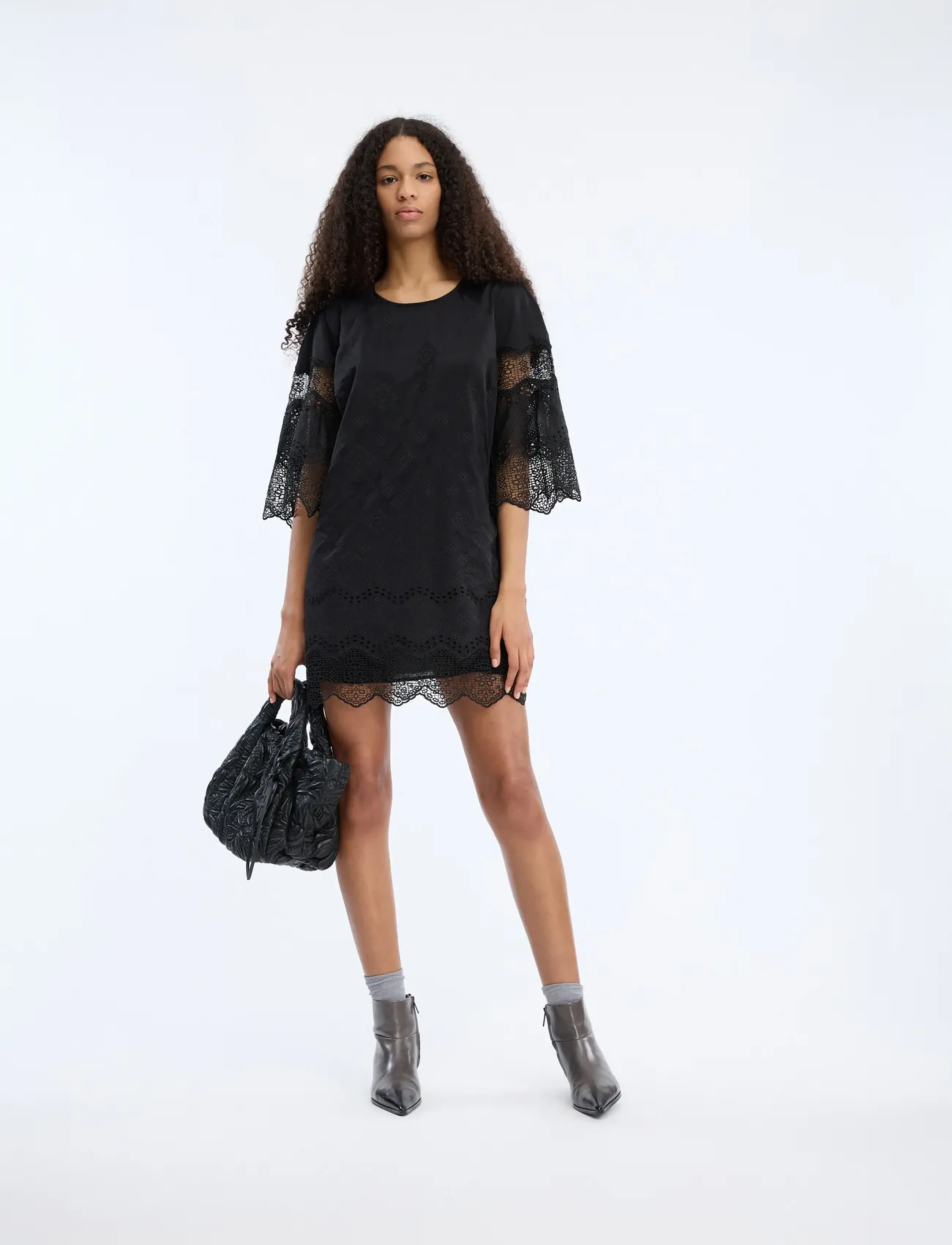 Munthe - VANSINA - black - 3