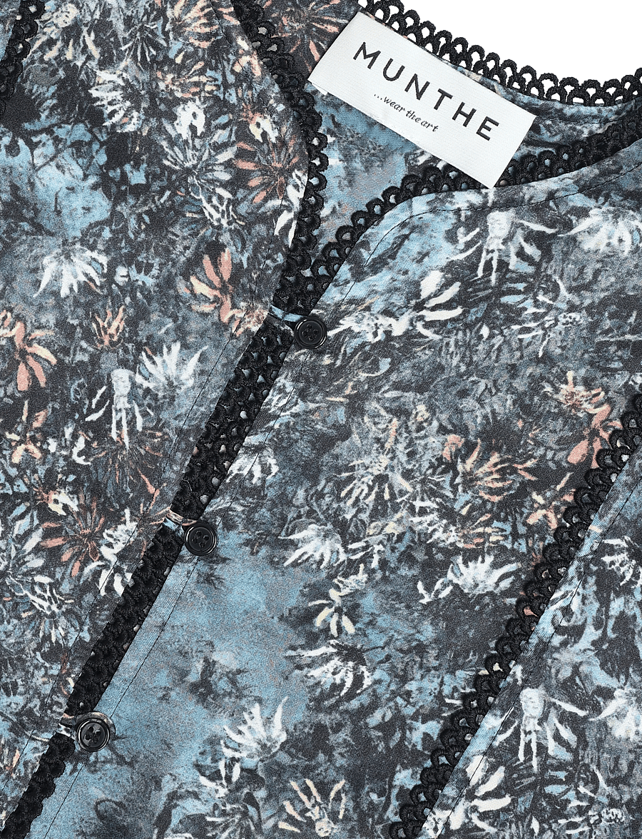 Munthe - VRISTUNA - korte kjoler - print blue - 5