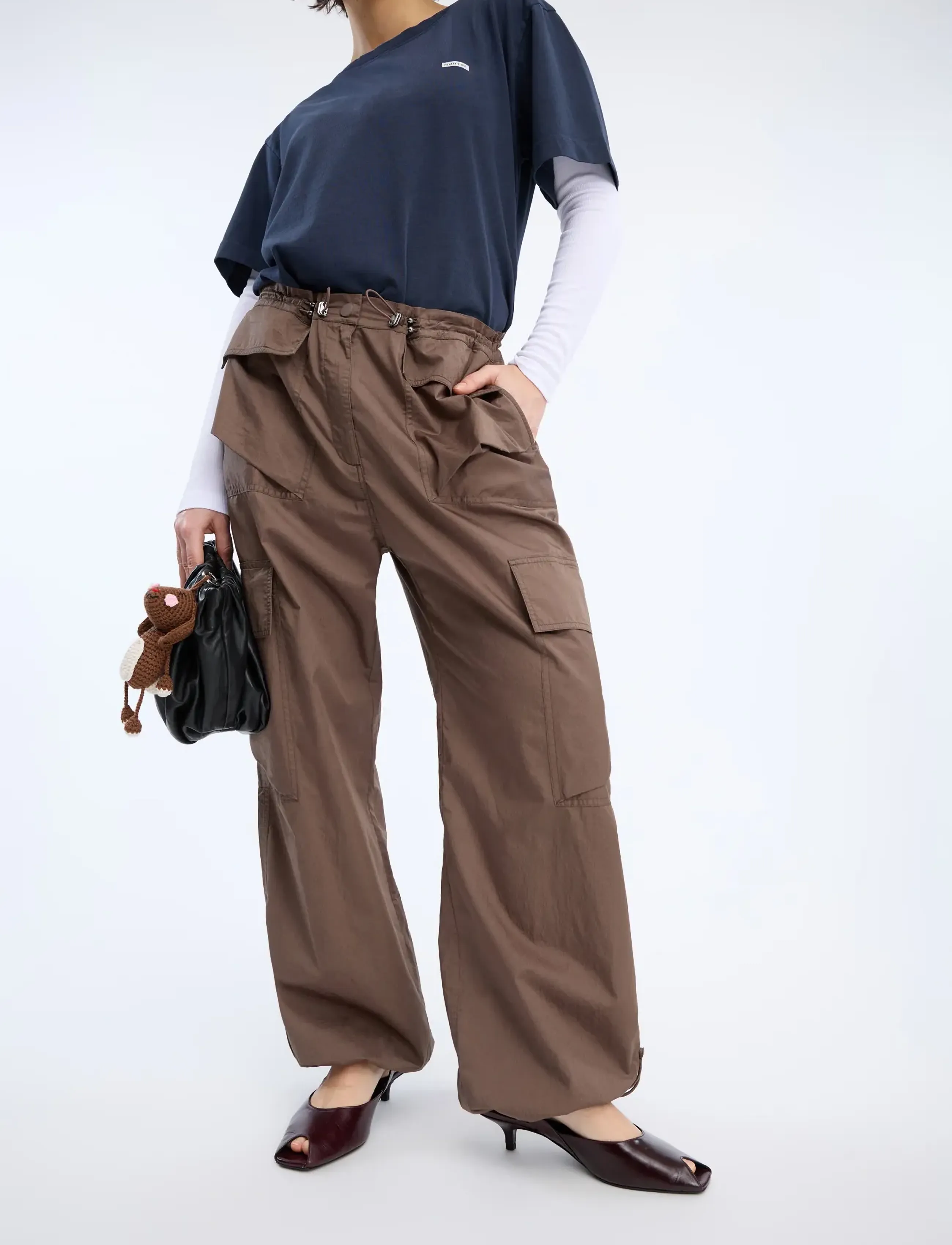 Munthe - UNFORM - mocca - 2