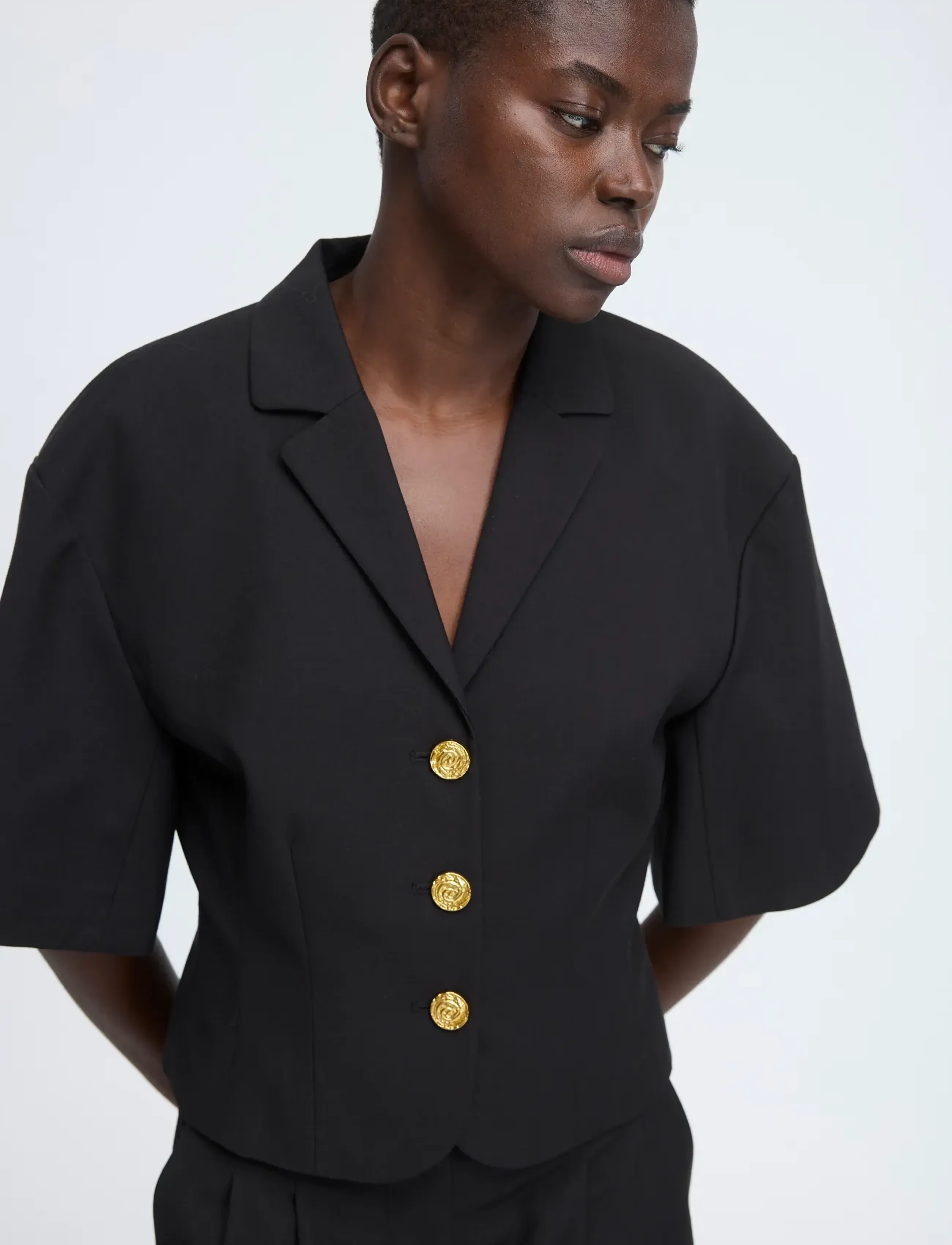 Munthe - CORALIE - cropped blazers - black - 2