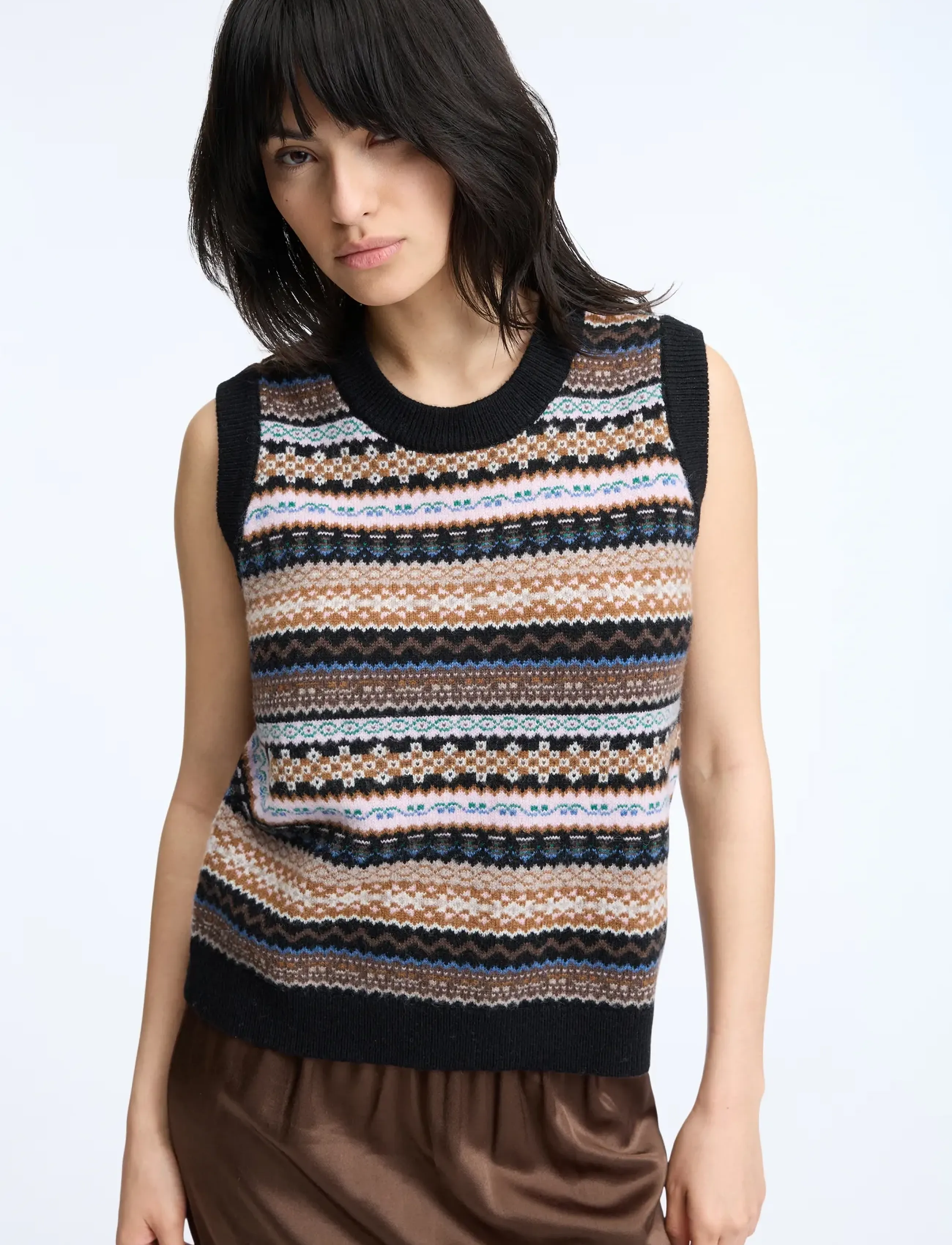 Munthe - CALLISTA - stickade västar - mix black - 2