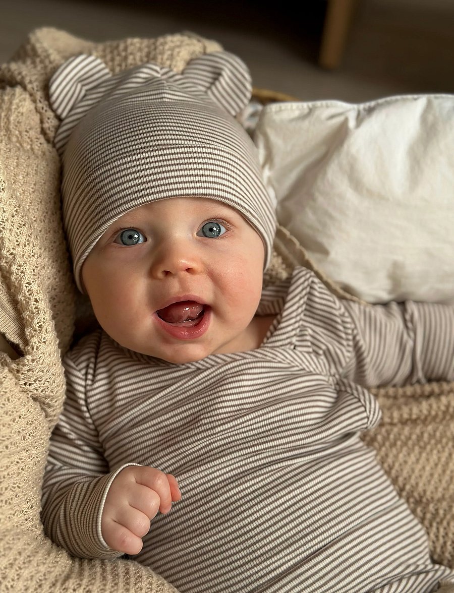 Müsli - Mini stripe rib bear beanie - babymössor - balsam cream/ walnut/ oat 690000320 - 0