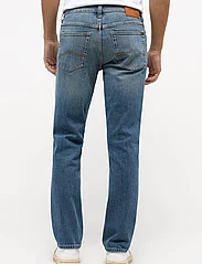 MUSTANG - STYLE TRAMPER - regular jeans - denim blue - 2