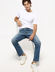 MUSTANG - STYLE TRAMPER - regular jeans - denim blue - 4