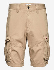 Musto - BAY COMBAT SHORT - sports shorts - sandstone - 1