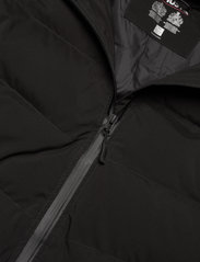 Musto - W MARINA LONG QUILTED JKT - Žieminiai paltai - black - 2