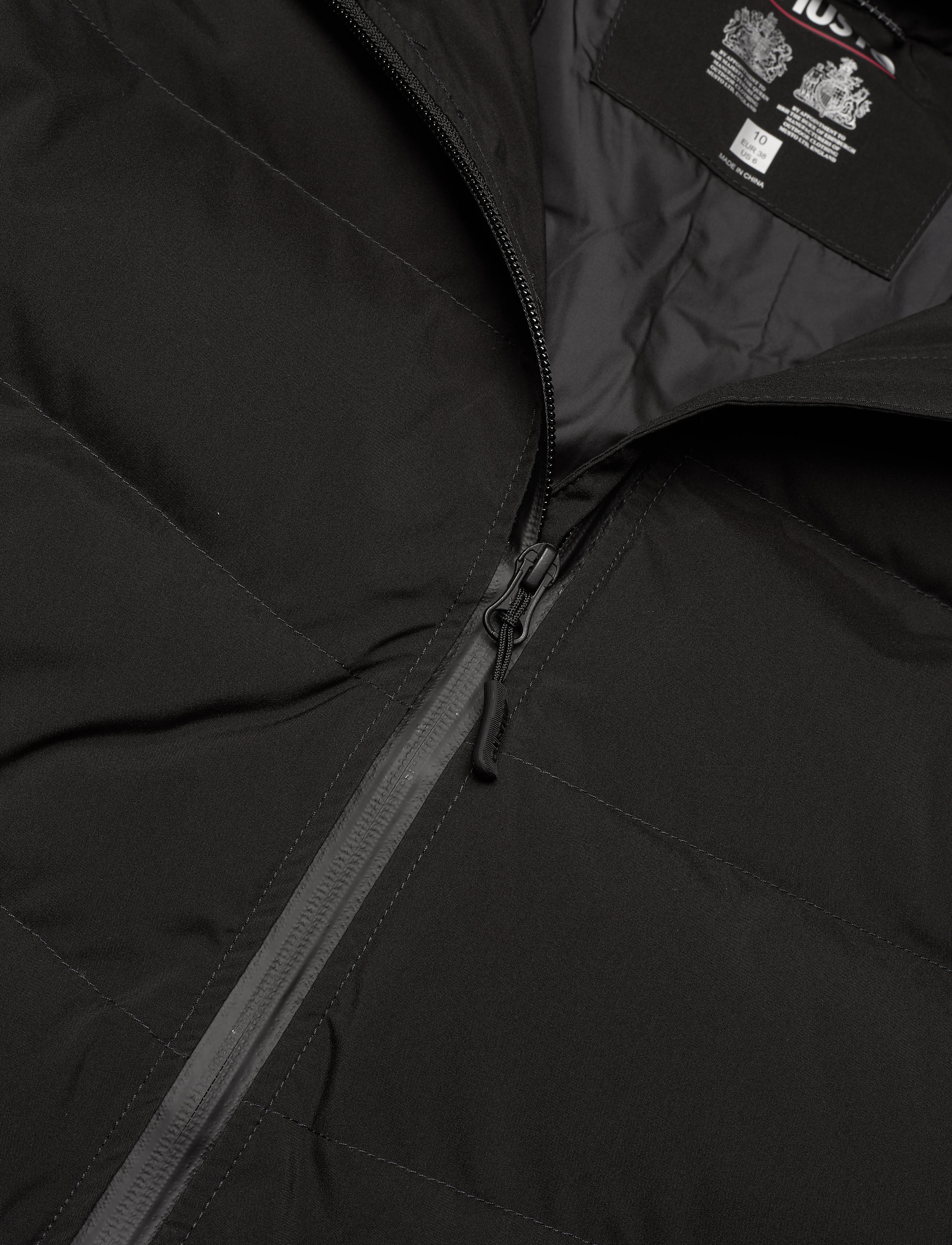 Musto - W MARINA LONG QUILTED JKT - down jackets - black - 2