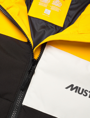 Musto - M MUSTO 64 PUFFER JKT - padded jackets - black - 2