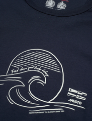 Musto - W MARINA GRAPHIC SS TEE - t-shirts & topper - navy - 2