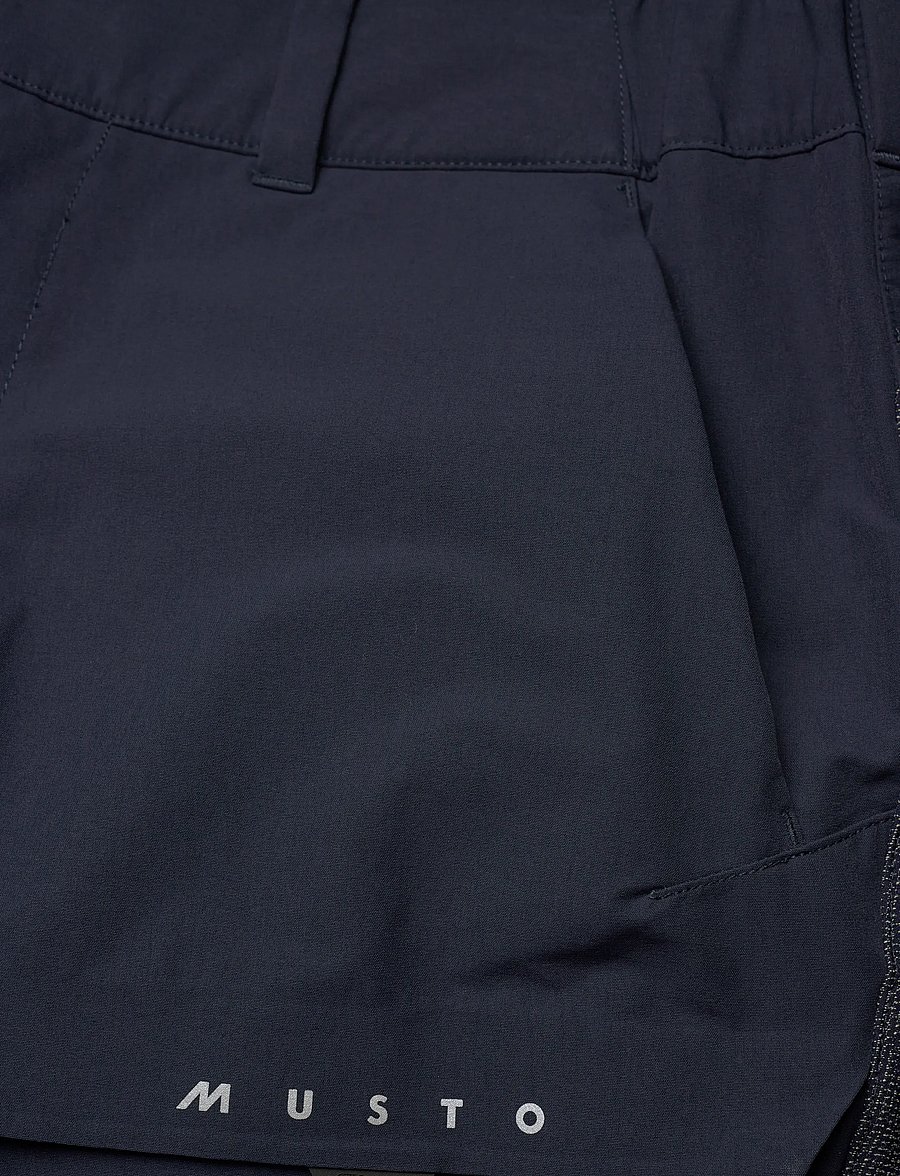 Musto - M EVO PERF STRETCH SHORT - friluftsshorts - navy - 2