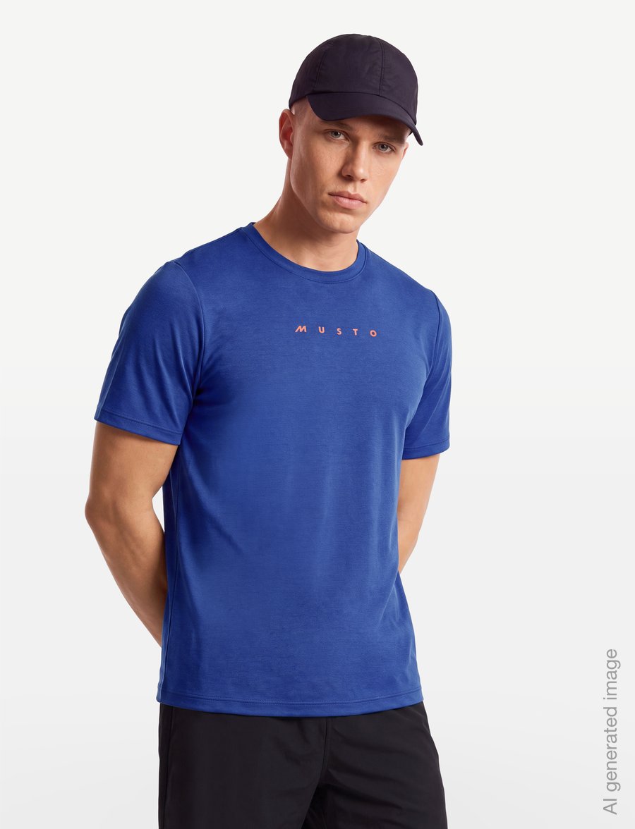 Musto - M EVO SUNBLOCK YACHT SS TEE - t-shirts - mazarine bl - 3