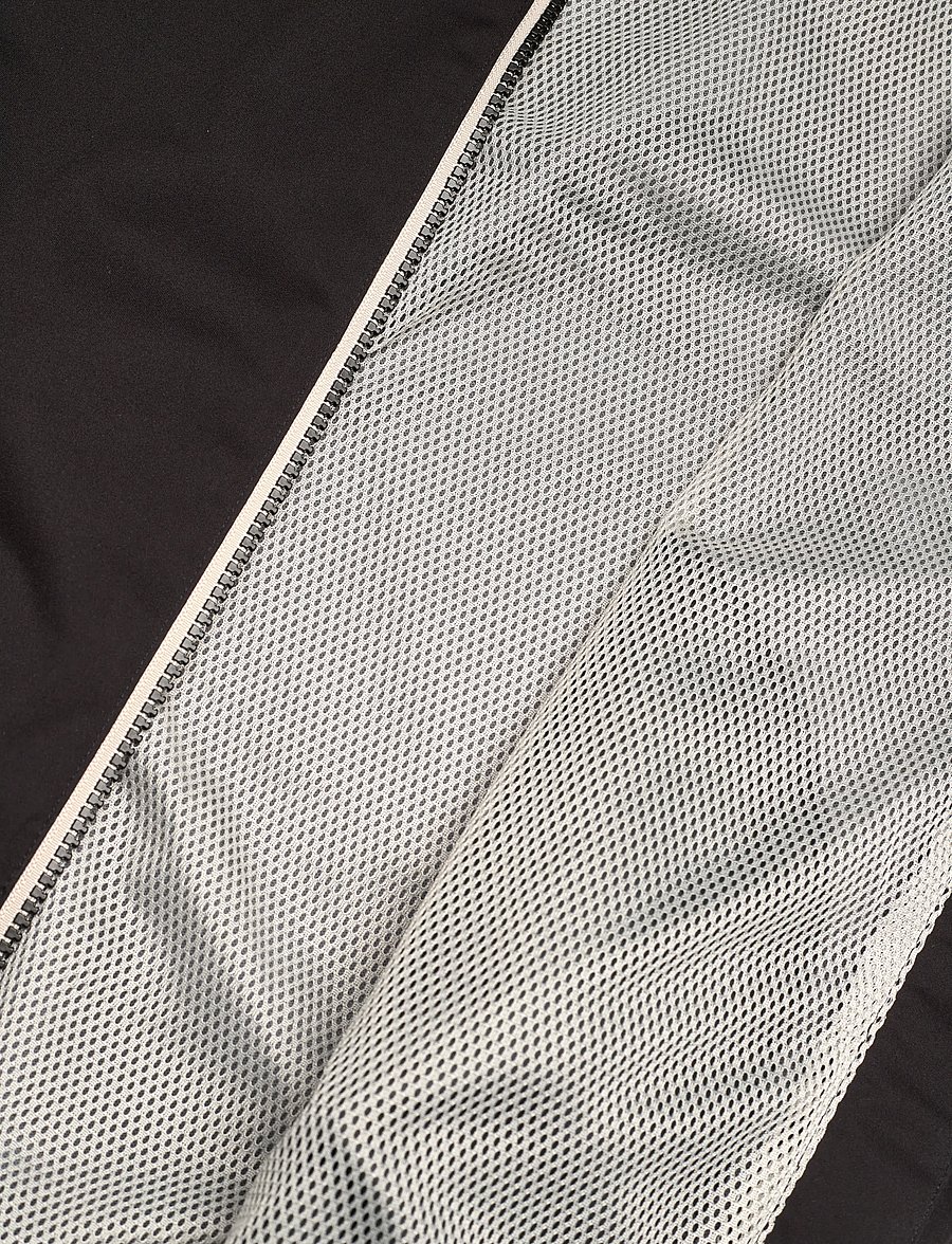 Musto - M ACTIVE RAIN JKT - outdoor jacken - black - 4