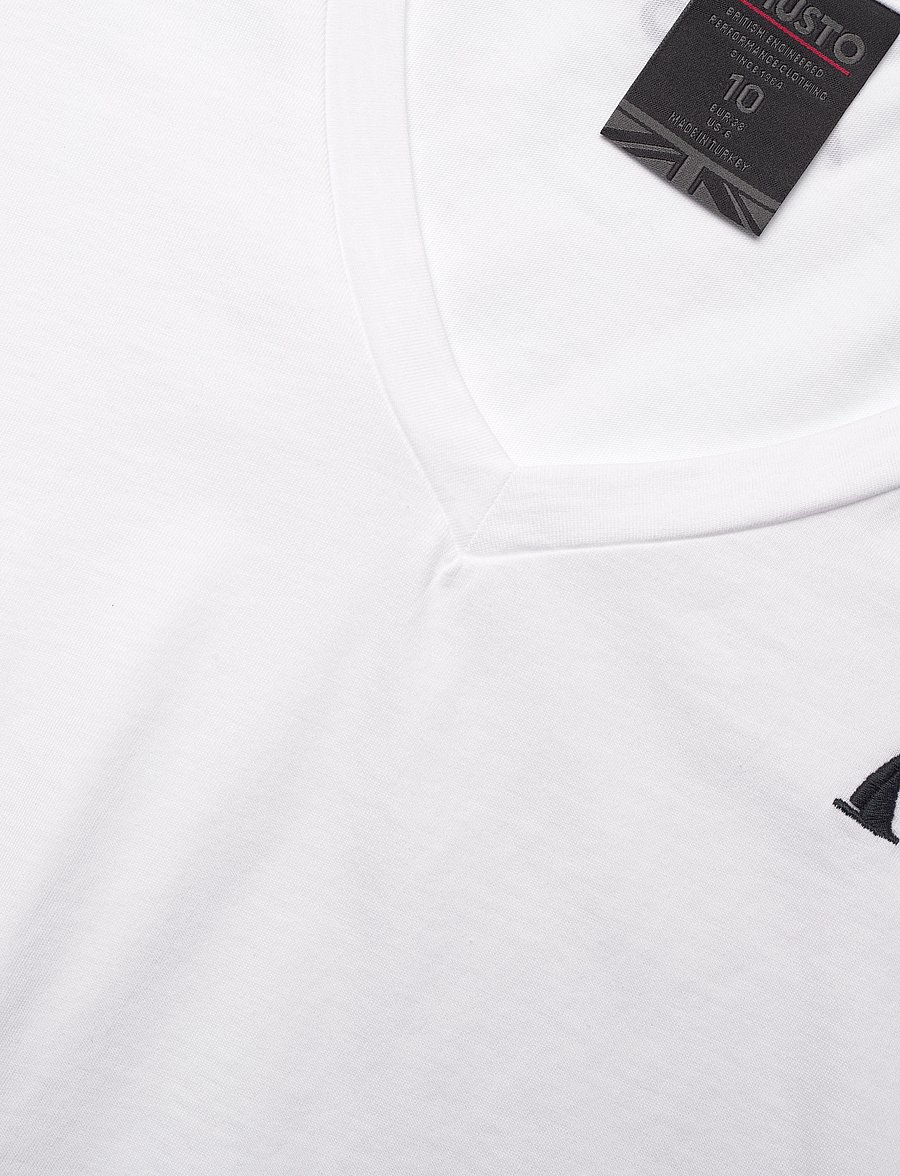 Musto - W ORIGINAL V NECK SS TEE - t-shirts - white - 2