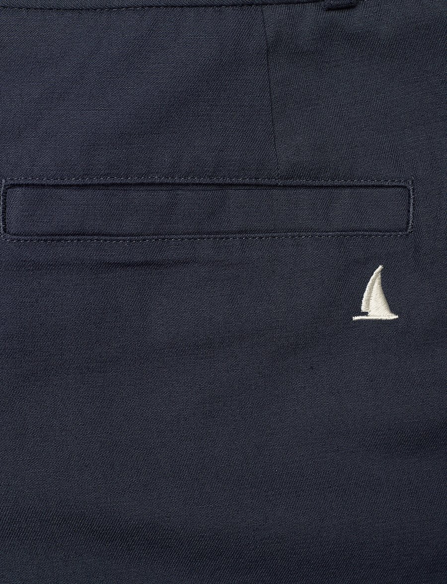 Musto - W CLASSIC TWILL SHORT - outdoorshorts - navy - 4