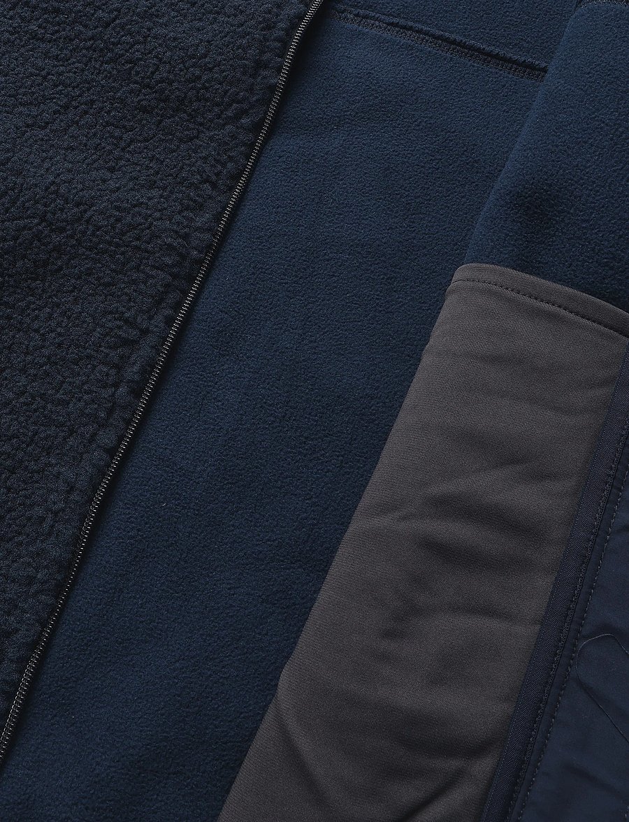 Musto - M COVE DEEP PILE FLEECE VEST - kampsunid ja vahekihid - navy - 4