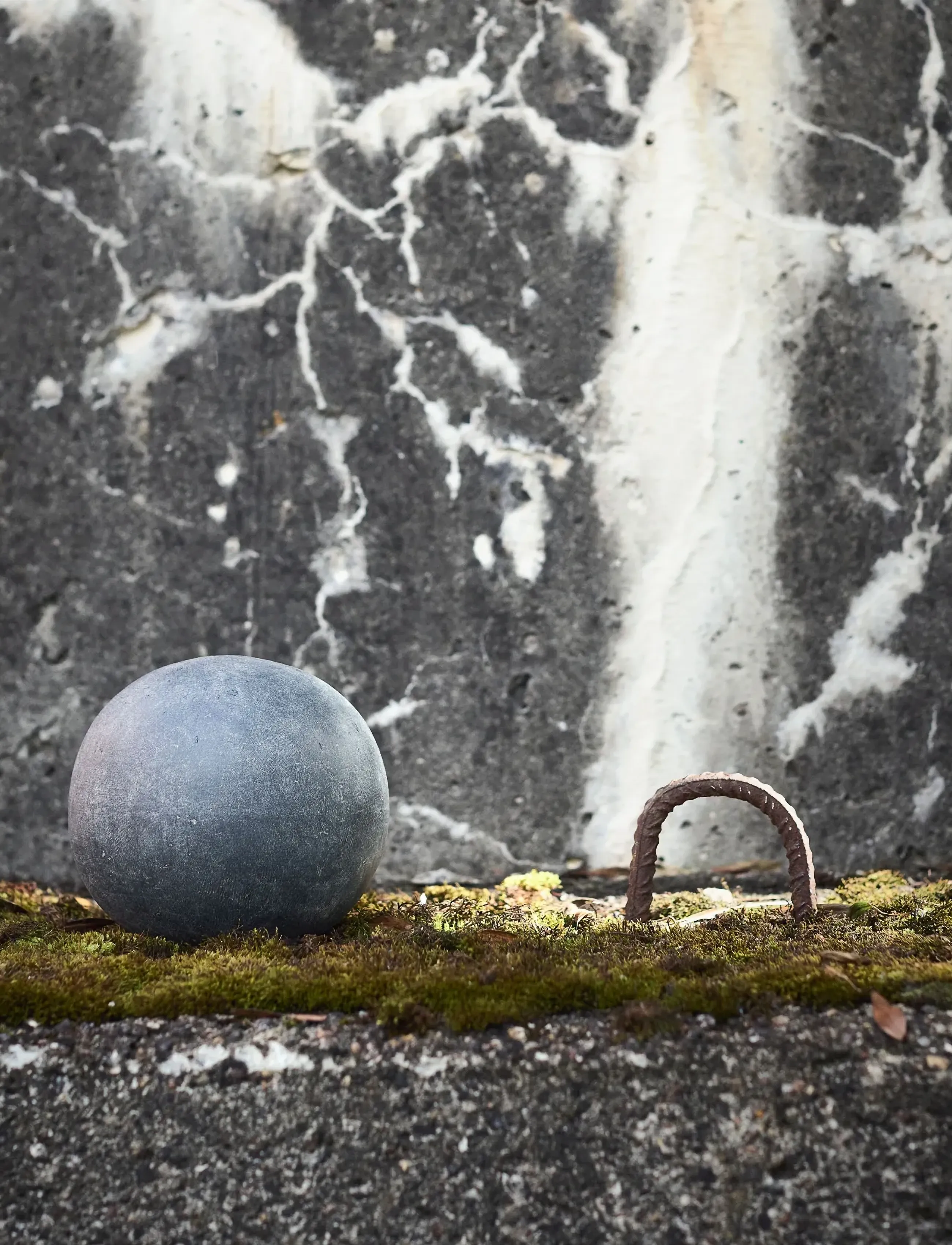 Muubs Outdoor Deco Ball Taso S Dark Grey, One Size, Decorative Accessories-details, Grau - Figures & Sculptures, Homeware