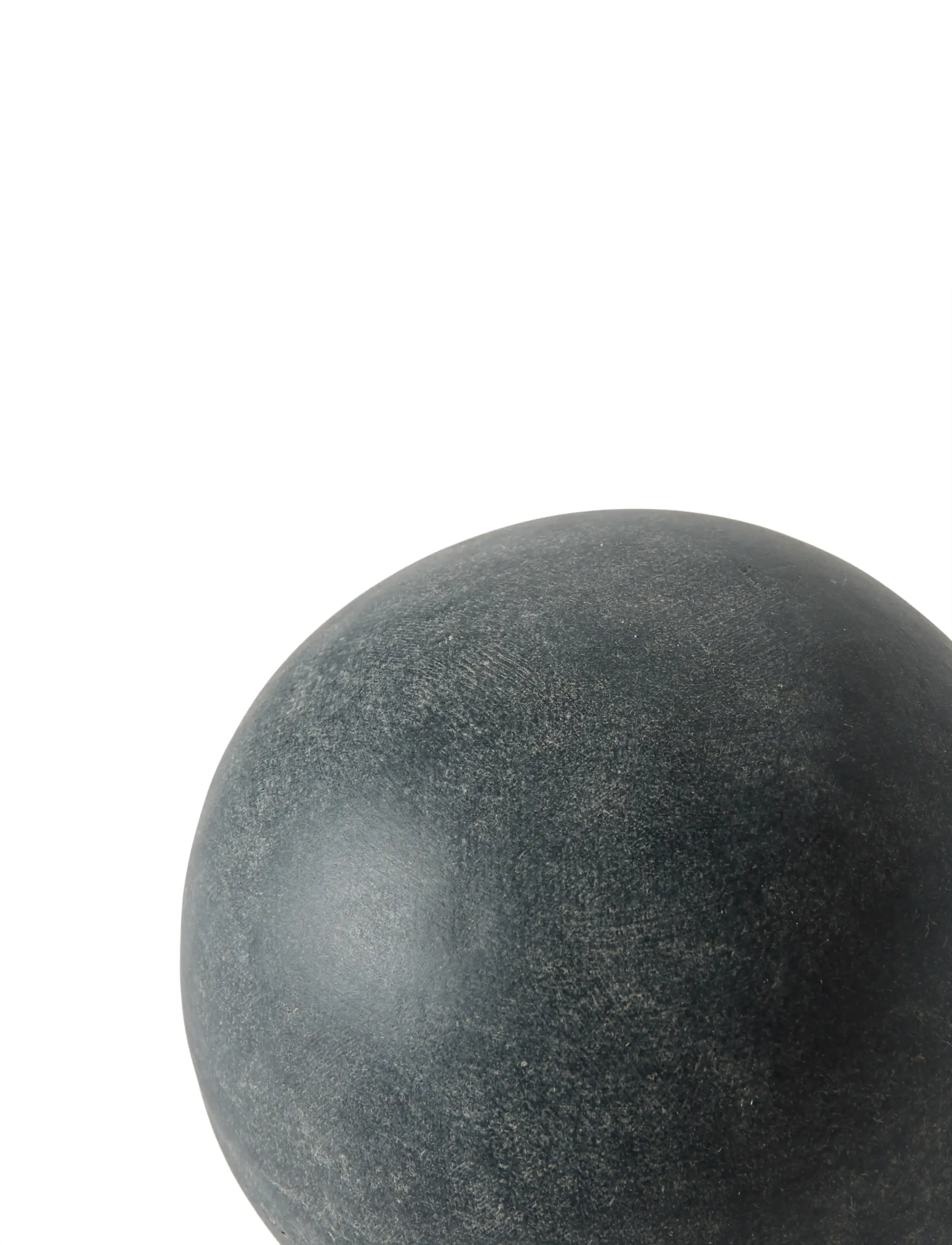 Muubs - Outdoor deco ball Taso M - Dark Grey - skulpturer & figurer - grey - 5