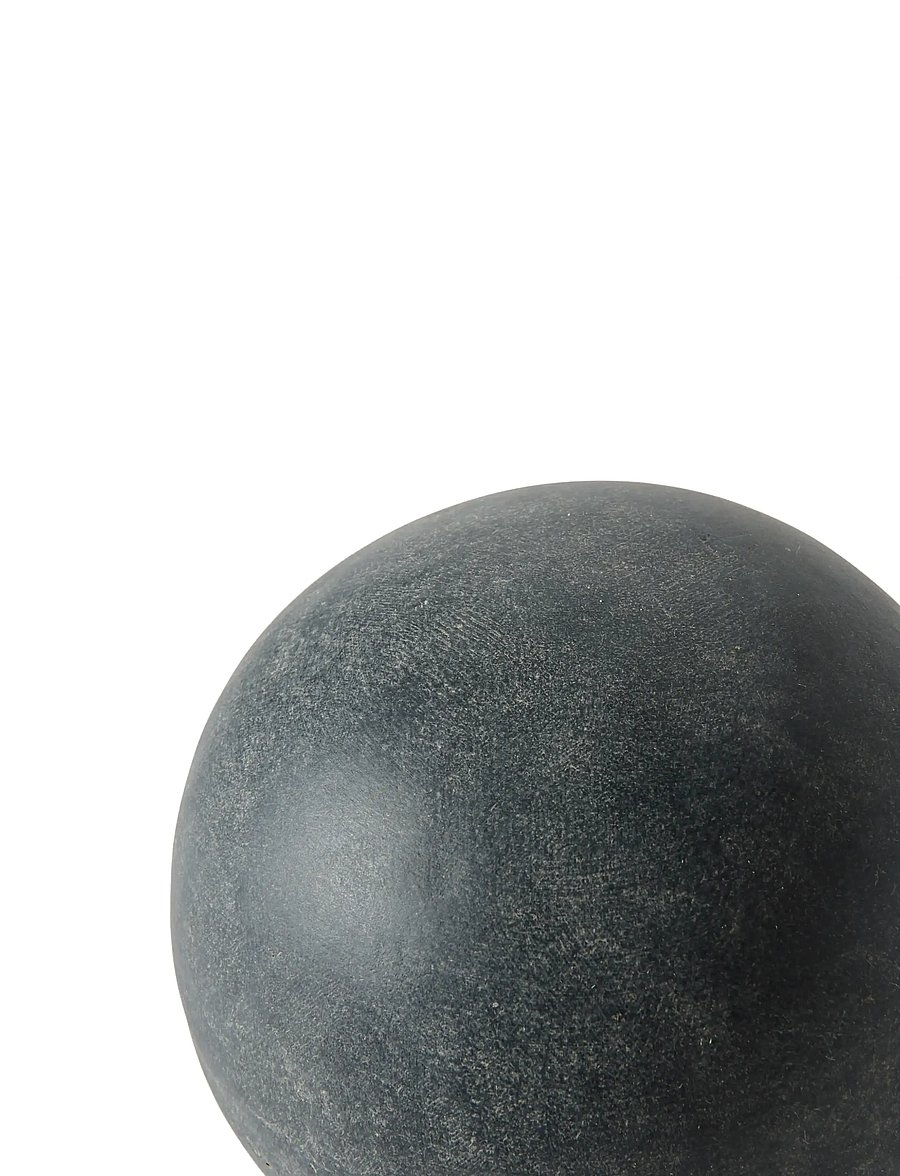 Muubs - Outdoor deco ball Taso M - Dark Grey - figuren & skulpturen - grey - 5