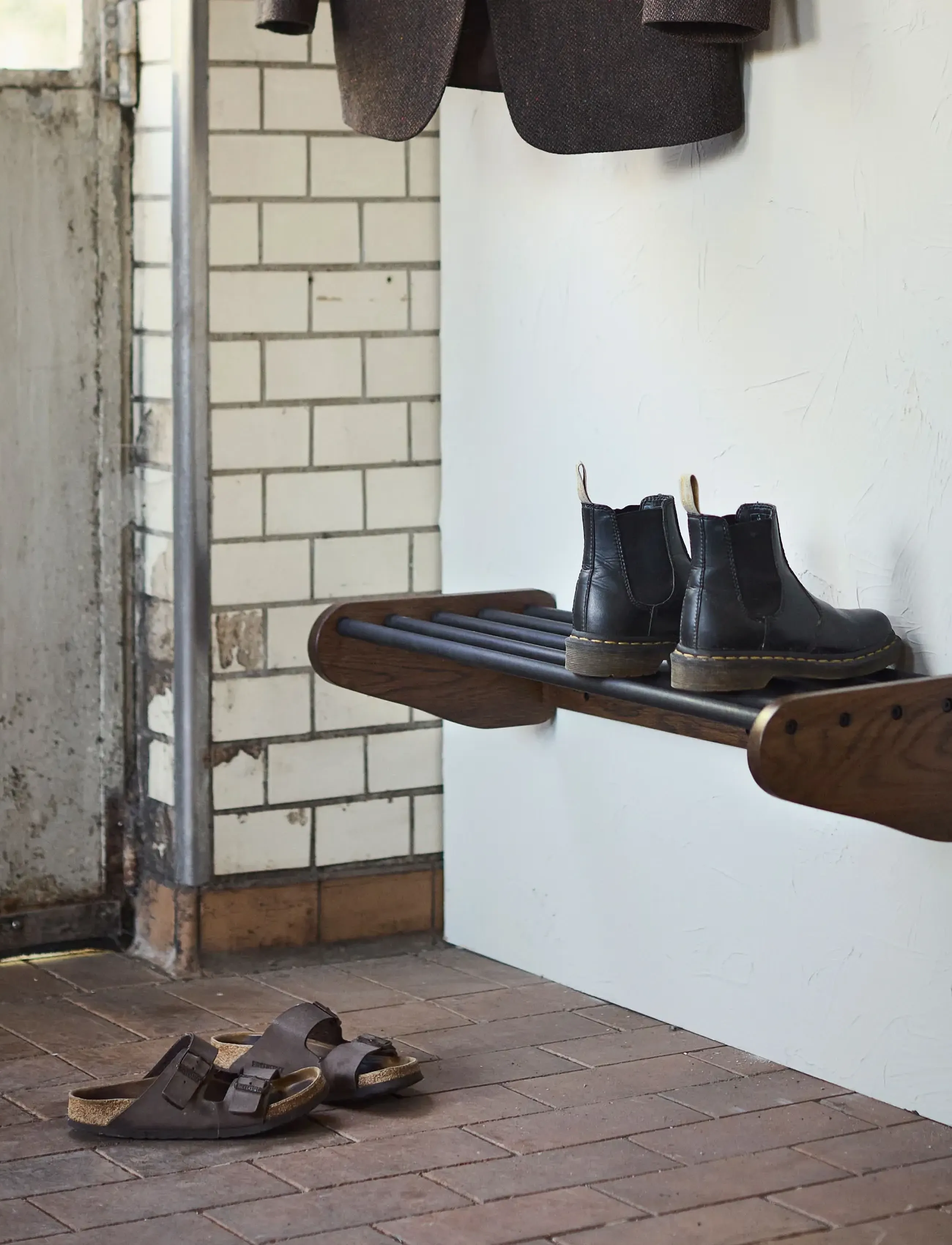 Muubs Multi Shelf Sapa Dark Oil, One Size, Furniture, Schwarz - Shelves, Homeware