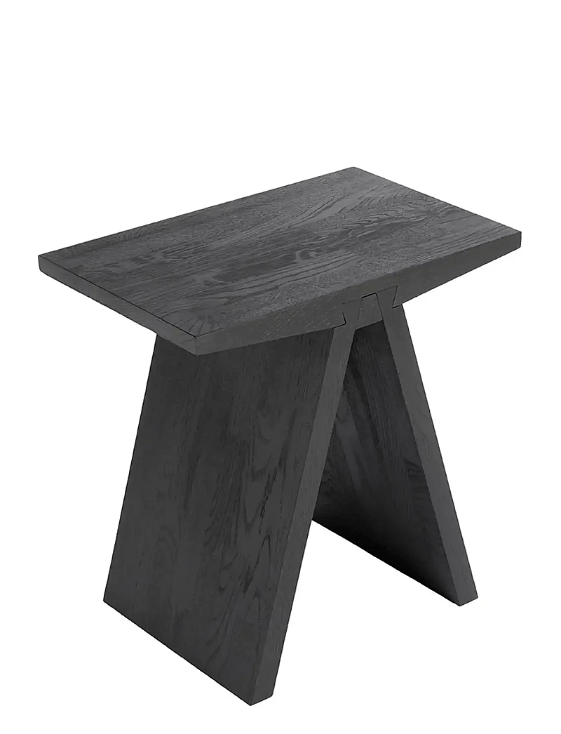 Muubs - Stool Angle Black - Black stain/oil - küljelauad ja väikesed lauad - black - 2