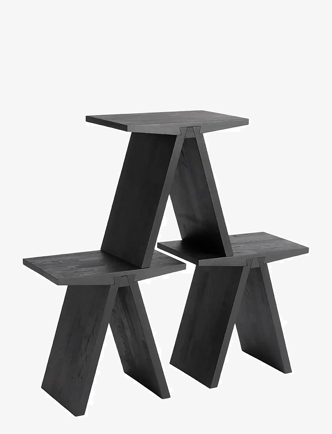 Muubs - Stool Angle Black - Black stain/oil - küljelauad ja väikesed lauad - black - 3