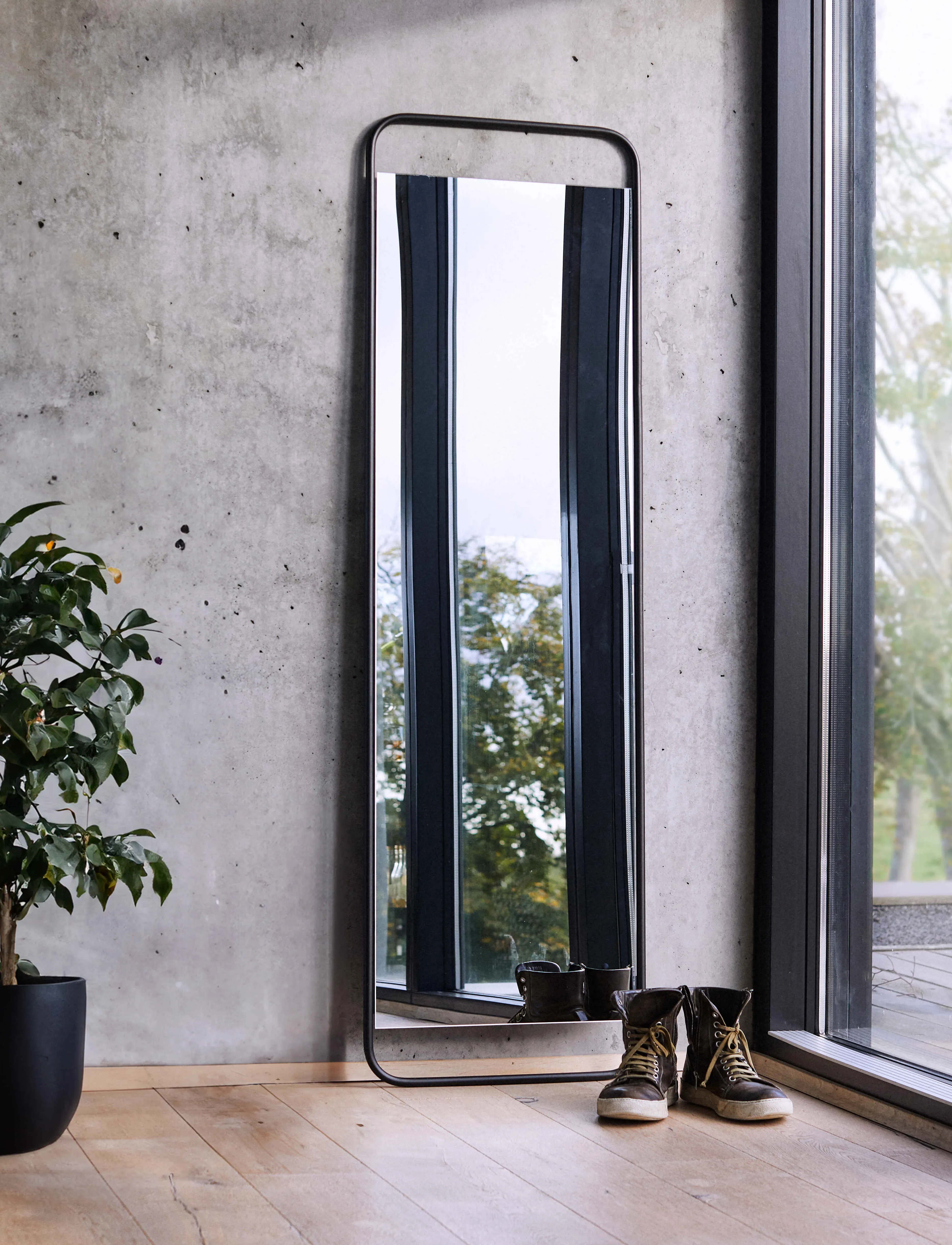 Muubs Copenhagen, 49.5X166X1.5 cm, Black, Spejle > Gulvspejle, Unisex