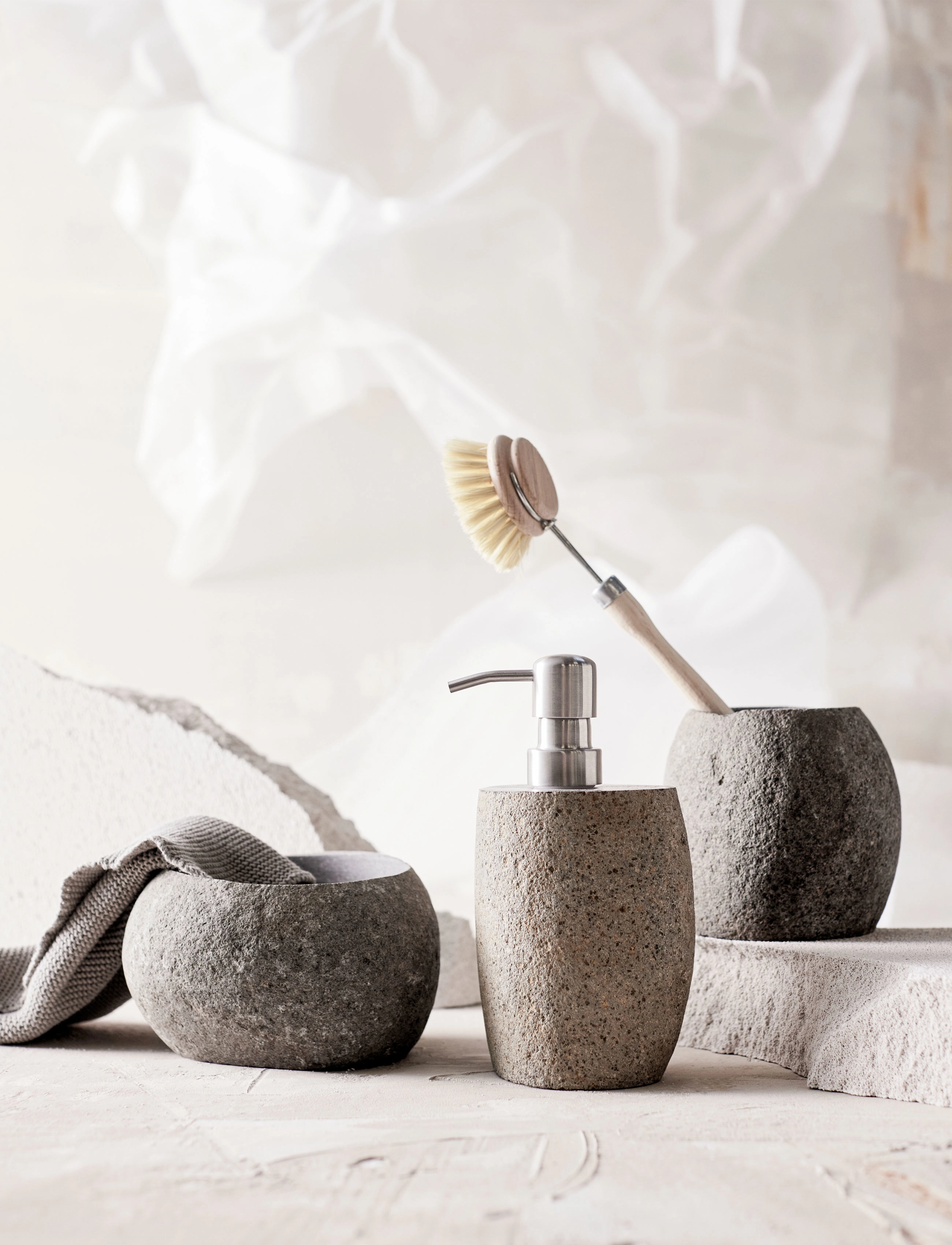 Muubs Valley, Ø11XH12 cm, Bathroom Interior, Grau - Soap Pumps & Cups, Homeware