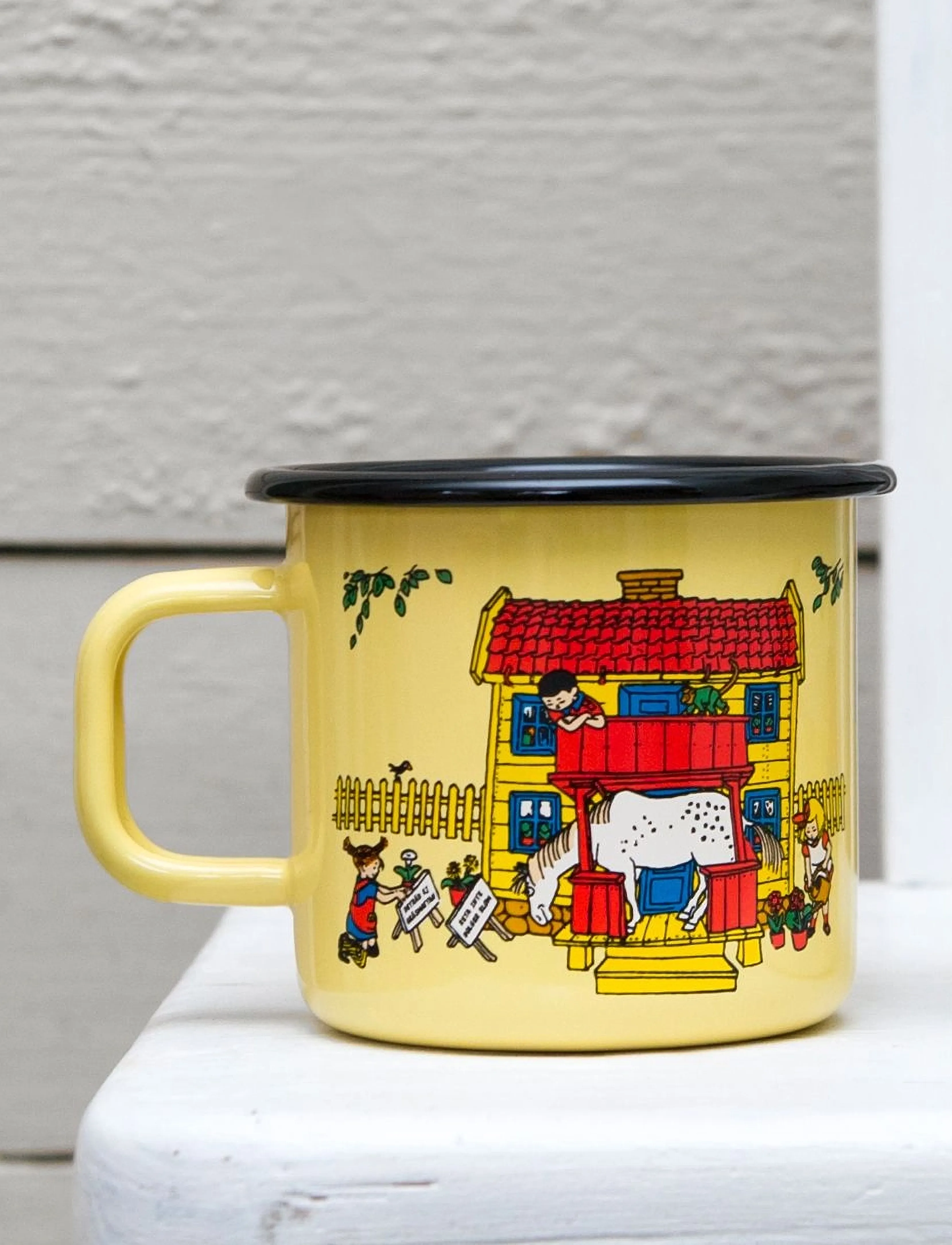 Pippi Langstrømpe Emaljekrus 3,7 Dl Villa Villekulla, 37 CL, Yellow, Kopper & Krus > Kopper, Børn