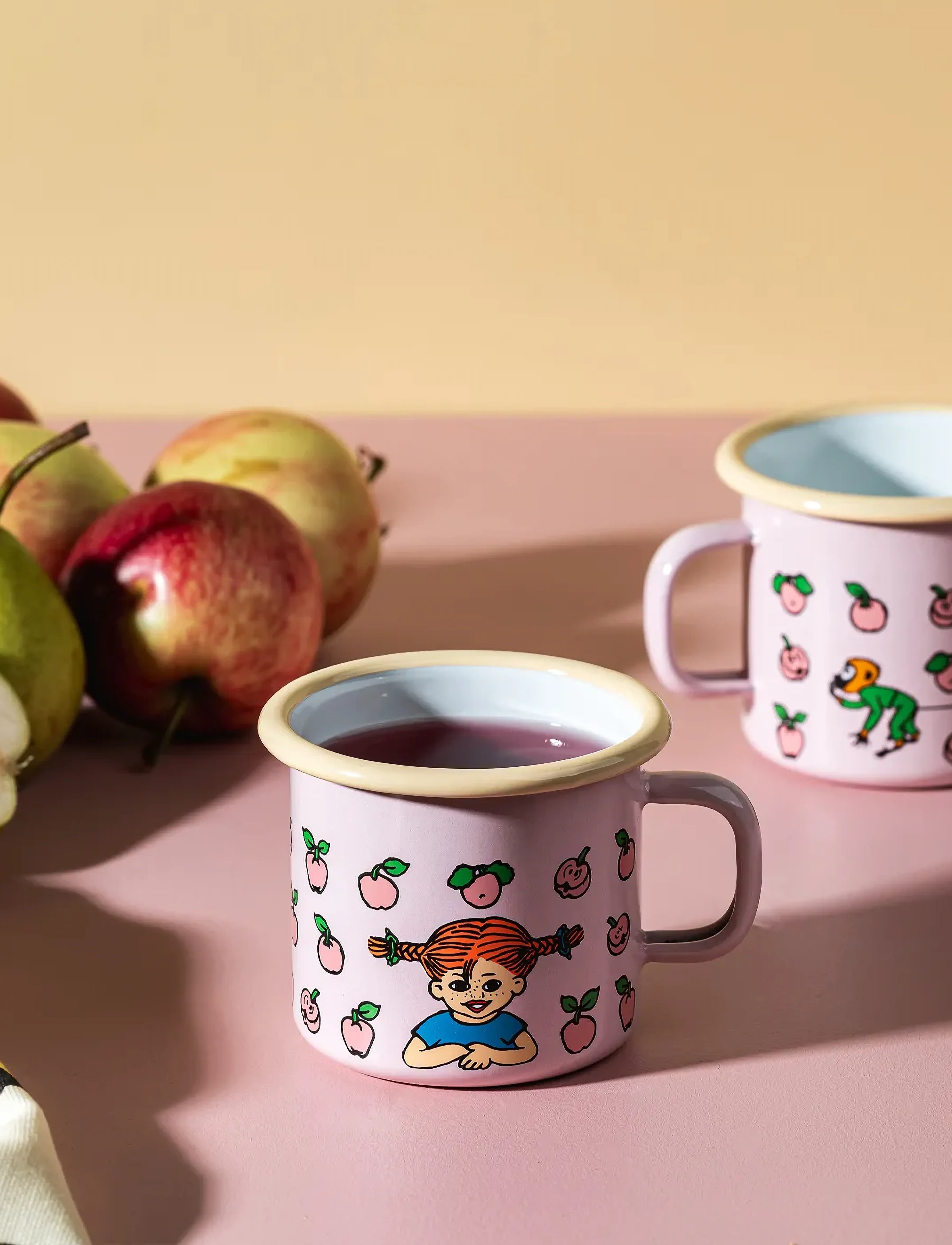 Muurla Pippi Emaljekrus Frugter 2,5 Dl, 25 CL, Pink, Kopper & Krus > Kaffekopper, Unisex