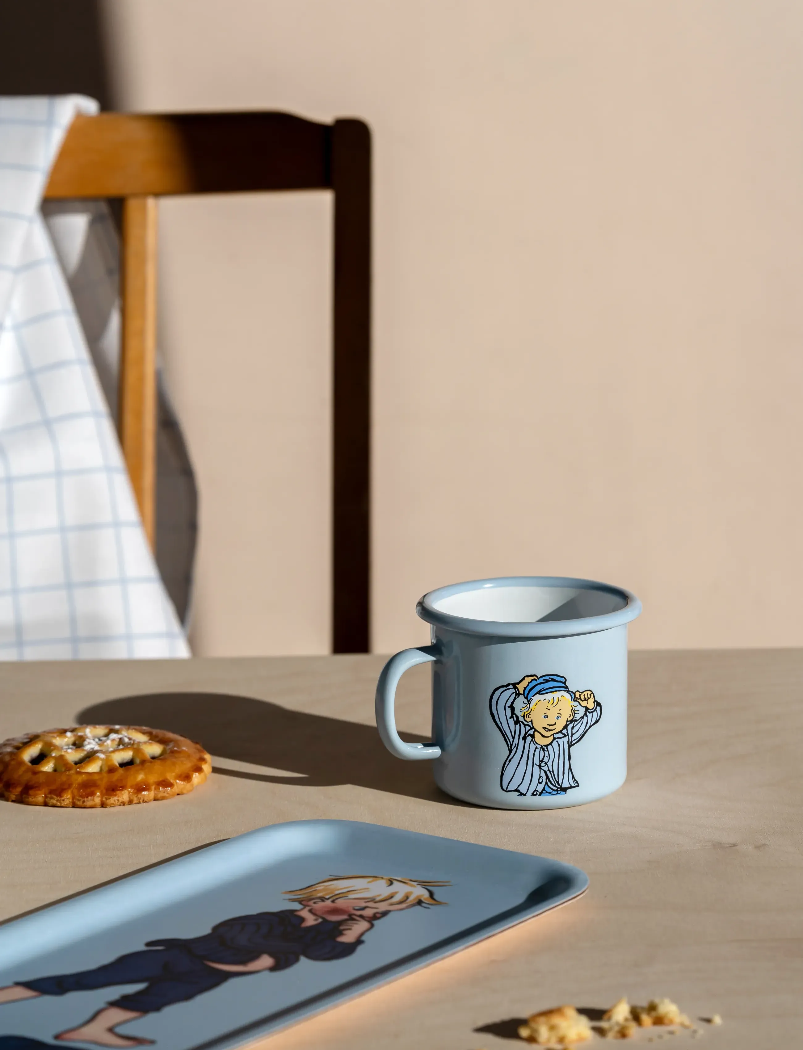 Muurla Emil Emaljekrus Emil 2,5 Dl, 250 ml, Blue, Måltid > Kopper & Krus, Børn