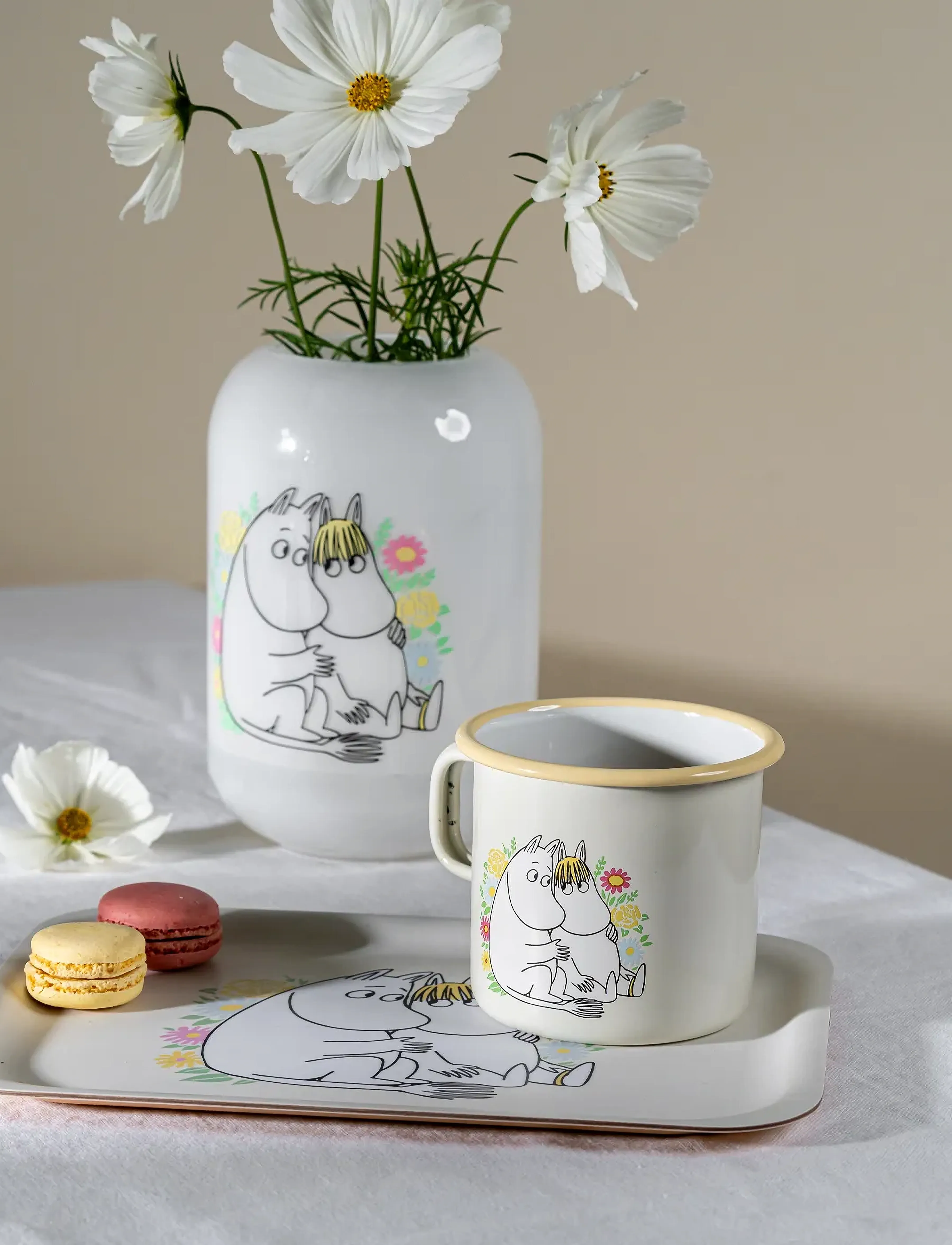 Muurla Mumit-Emaljekrus Med Blomster, 5,5 Dl, 55 CL, Yellow, Kopper & Krus > Kaffekopper, Unisex