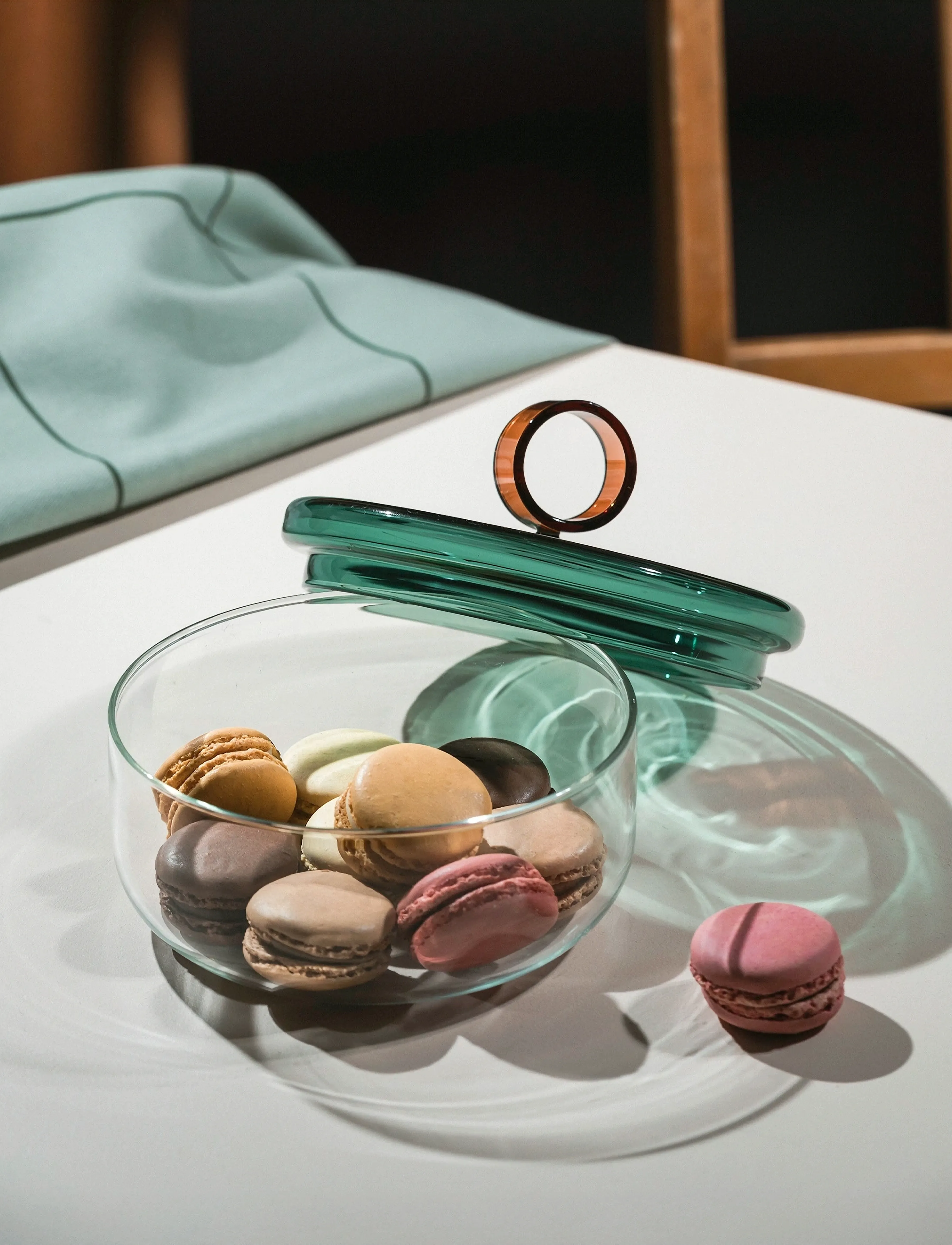 Muurla Loop Lav Krukke Med Låg 12 cm, Klar/Teal/Amber, 0.8 L, Green, Køkkenopbevaring > Køkkenkrukker, Unisex